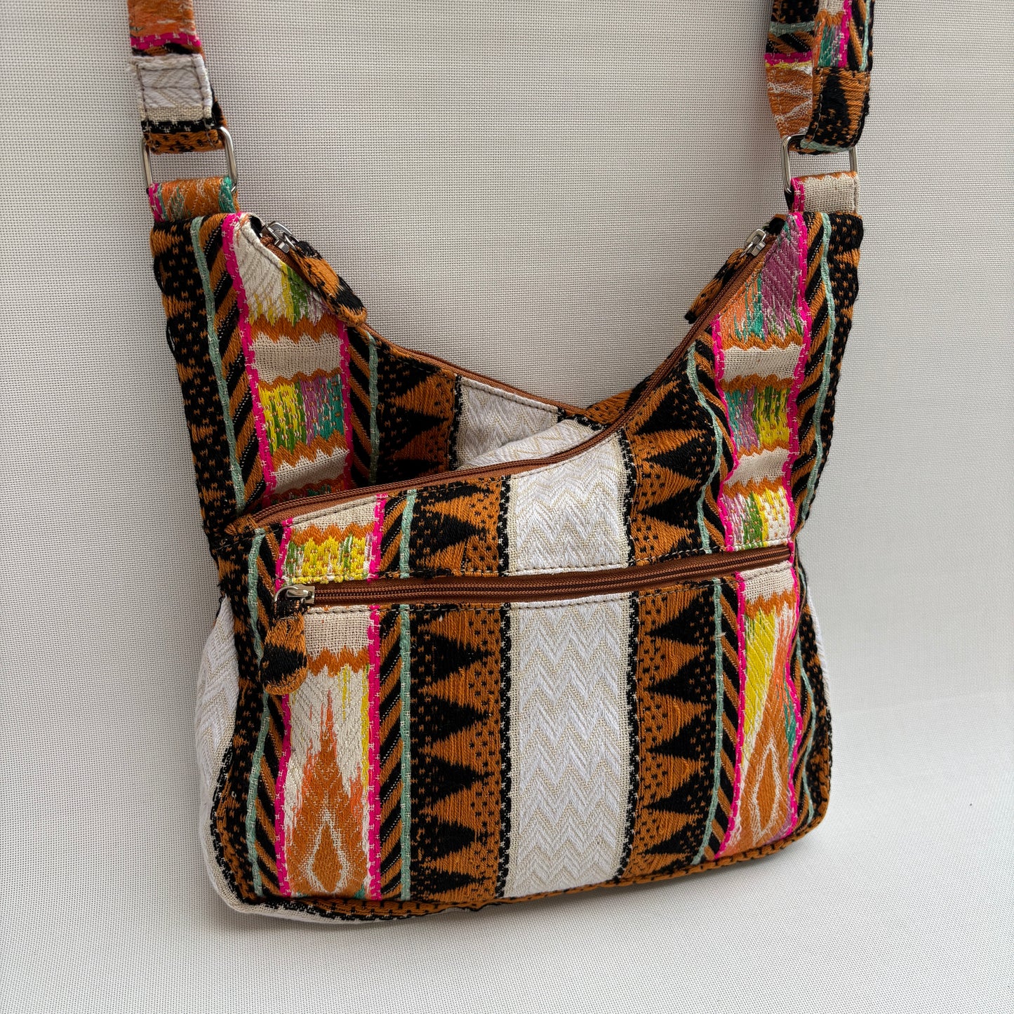 Bolso Bandolera Súper Caomka "Tribal Sunset Vibes" · Pieza Única Núm. 18802