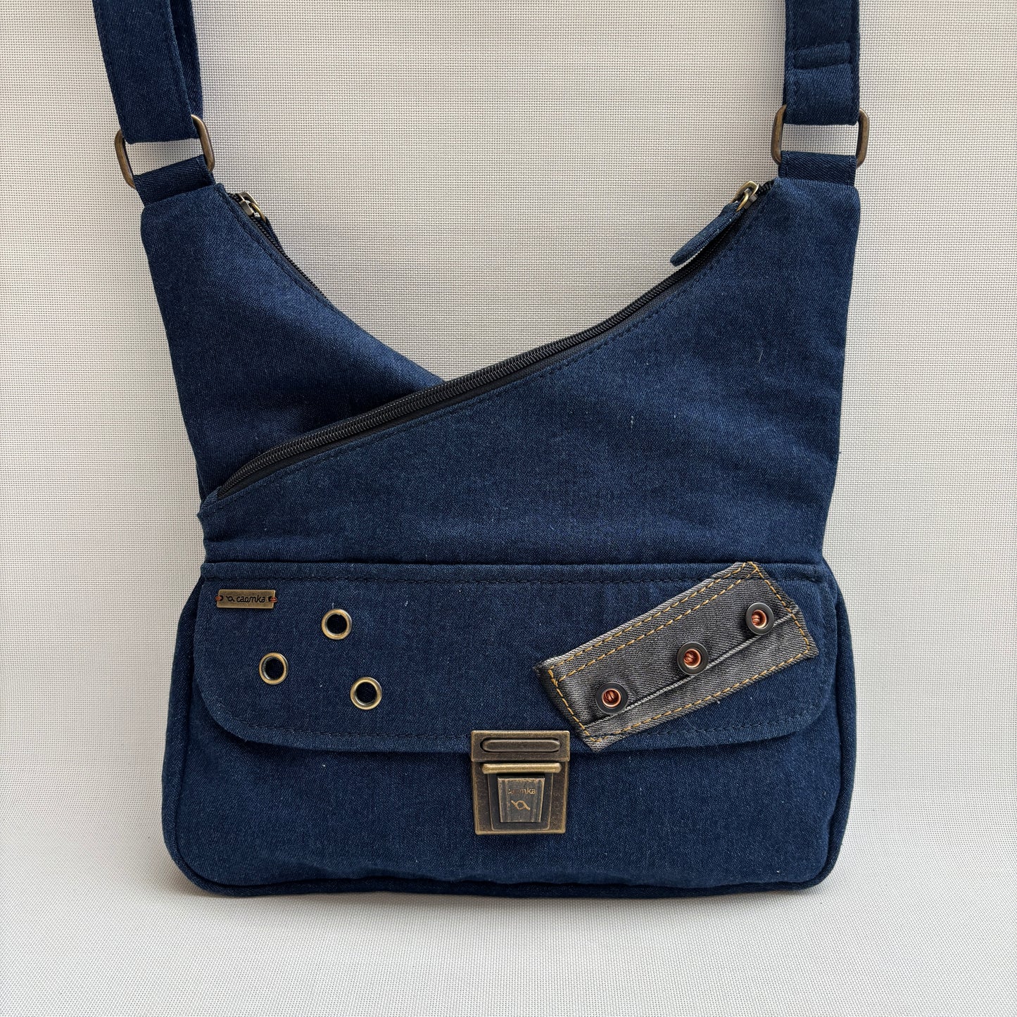 Bolso Bandolera Súper Caomka "Denim Rebel Soul" · Pieza Única Núm. 18799