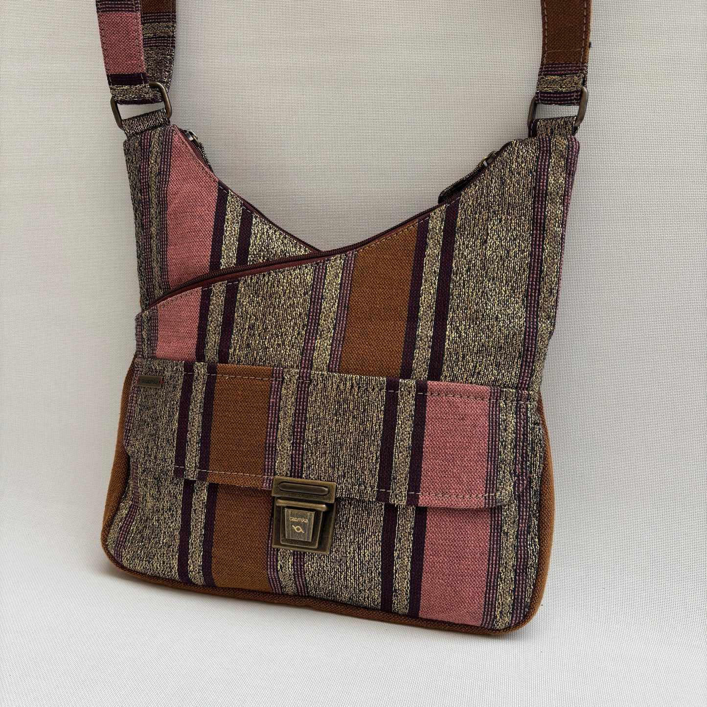 Bolso Bandolera Súper Caomka "Golden Earth Stripes" · Pieza Única Núm. 18798