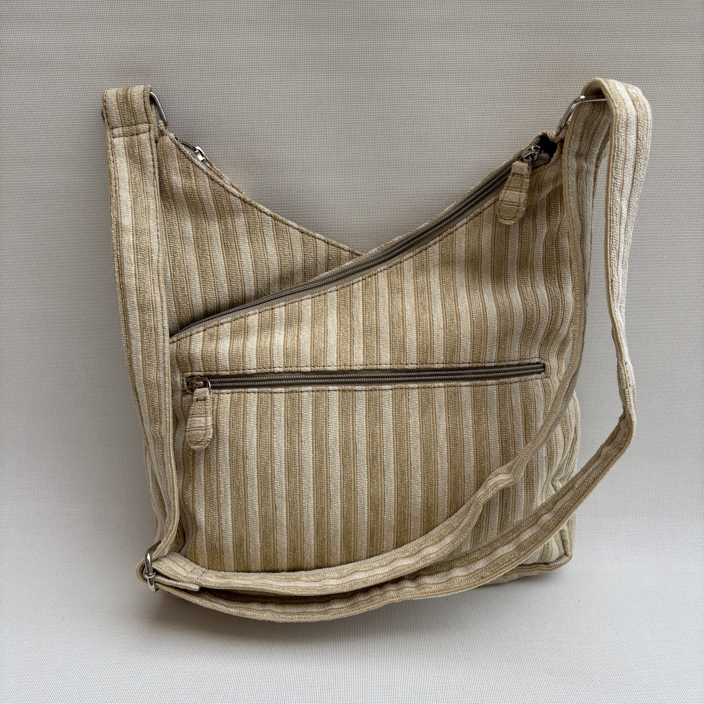 Bolso Bandolera Súper Caomka "Silver Lace Sand" · Pieza Única Núm. 18797