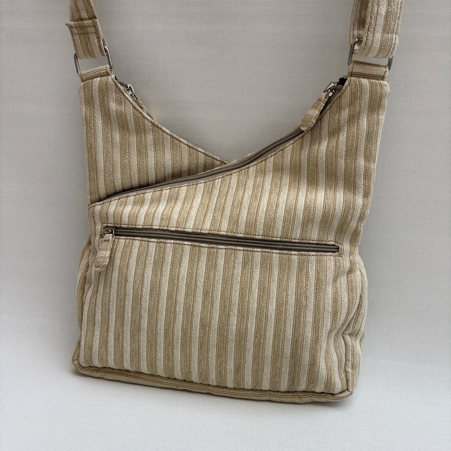 Bolso Bandolera Súper Caomka "Silver Lace Sand" · Pieza Única Núm. 18797