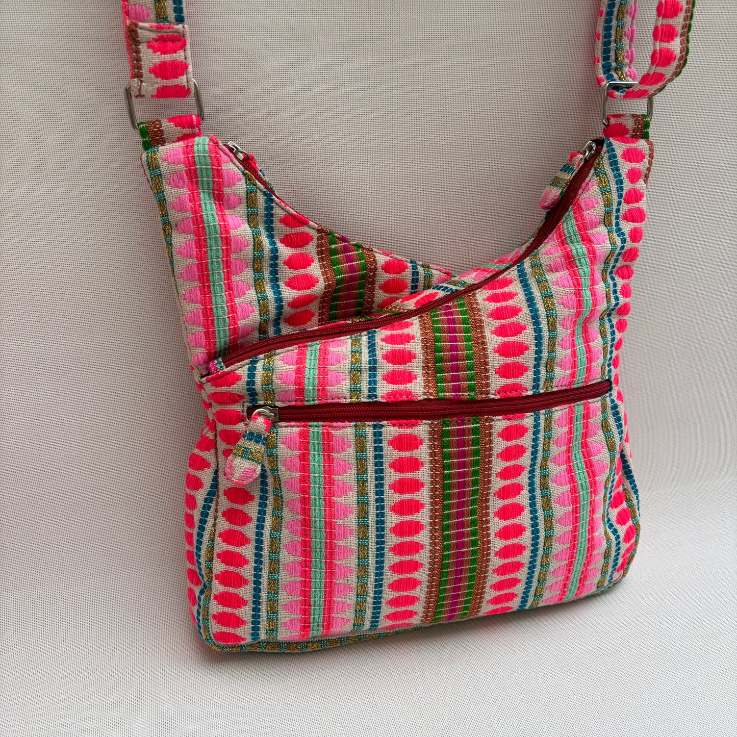 Bolso Bandolera Súper Caomka "Pink Nomad Fiesta" · Pieza Única Núm. 18796
