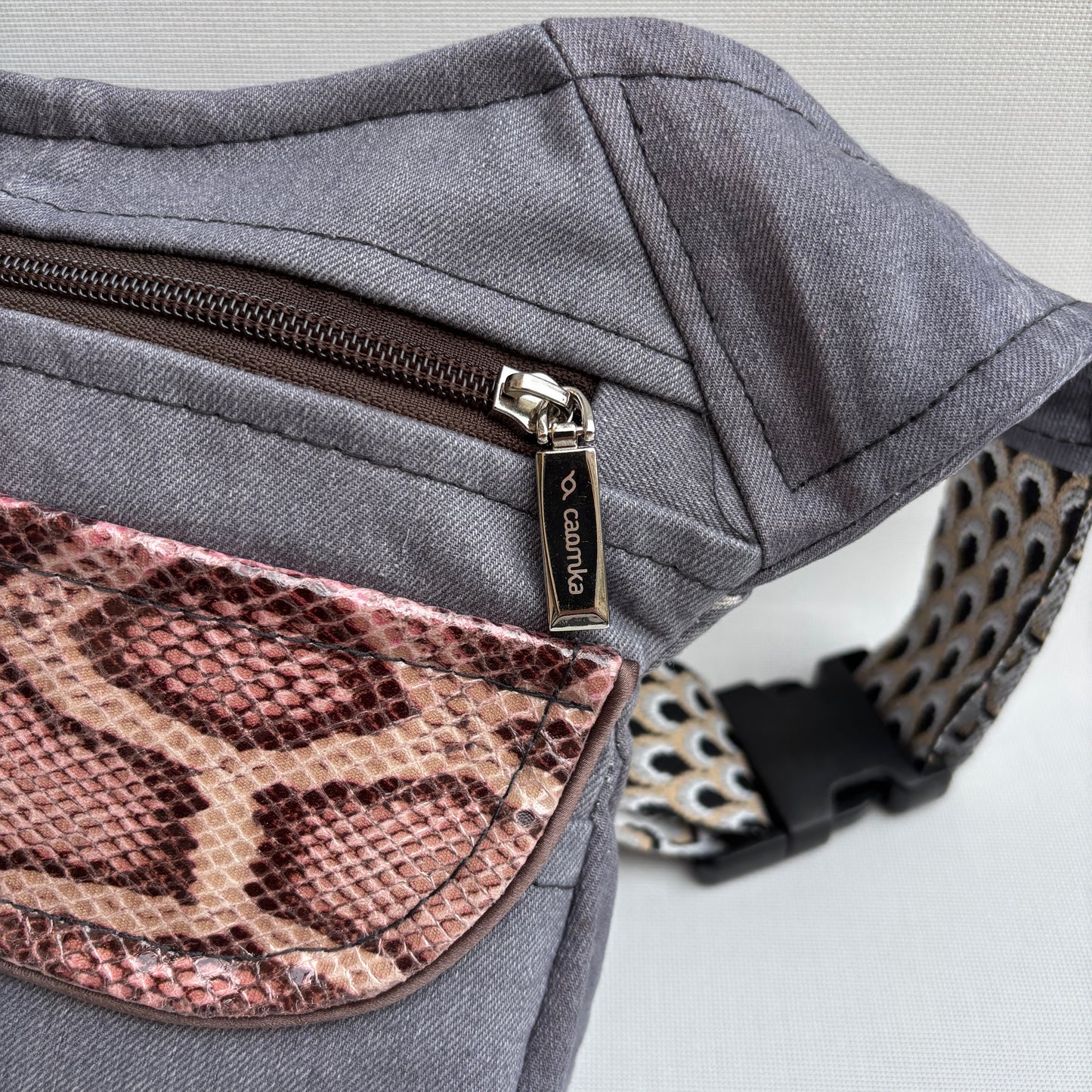 Riñonera “Special ♻️ Jeans Recycled ♻️ Top” · Pieza Única Núm. 18159