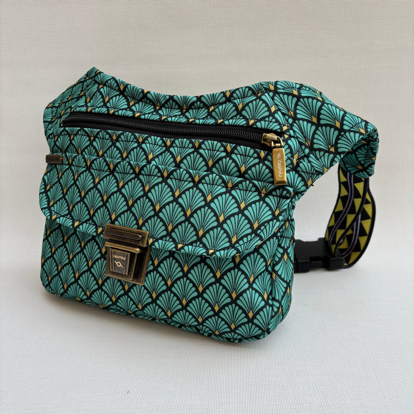 Special Persian Top + Bolsillo trasero · Impermeable · Pieza Exclusiva Núm. 16617