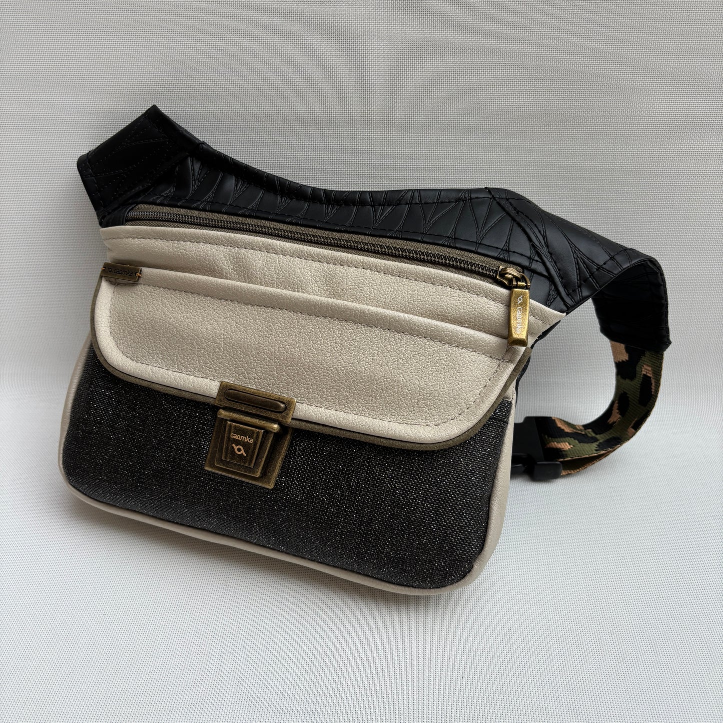 Riñonera "Elegant Party Top" · Polipiel · Pieza única Núm. 18308