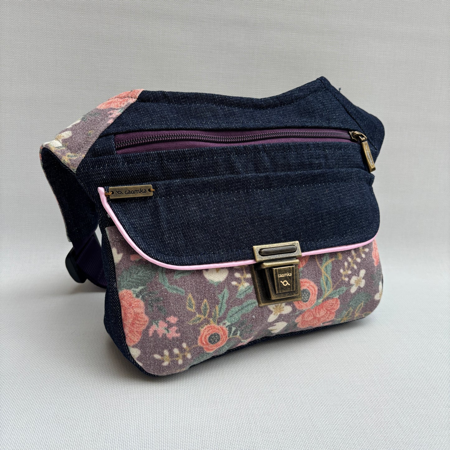 Riñonera "Rosas Nepal Jeans" · Pieza Única Núm. 17374