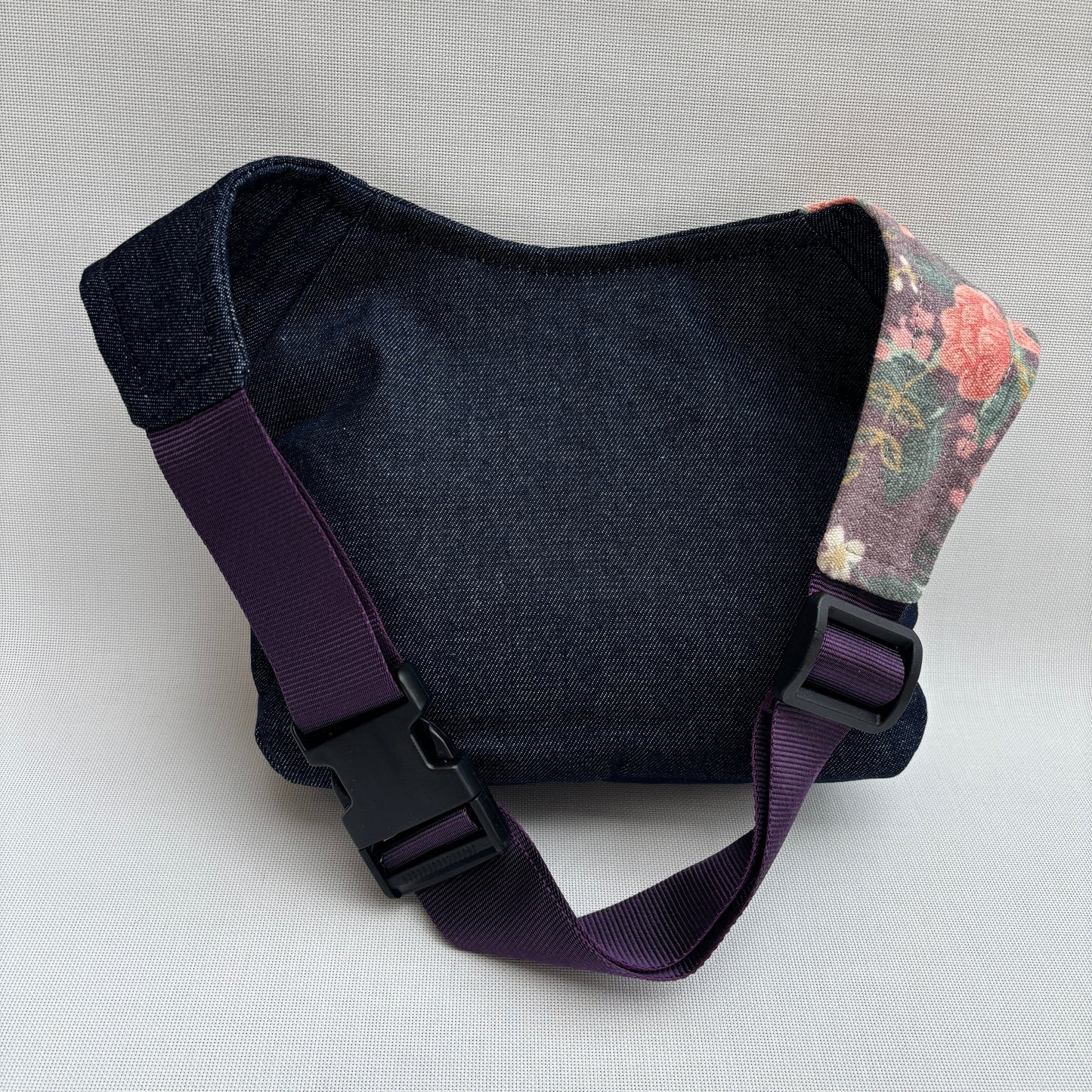 Riñonera "Rosas Nepal Jeans" · Pieza Única Núm. 17374