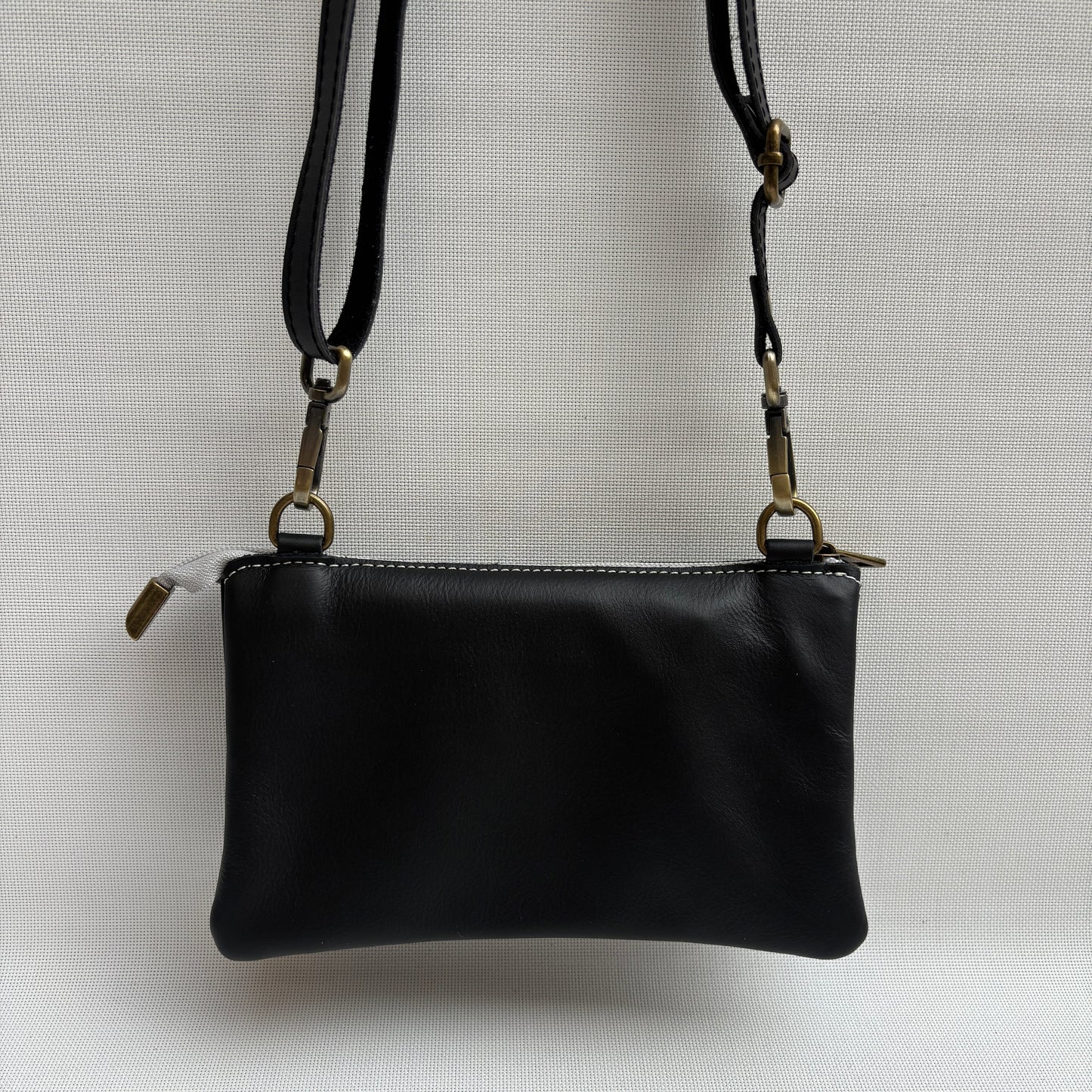 Riñonera multifunción ELEGANT NANO "Black & Silver" · Piel · Pieza Exclusiva Núm. 18146