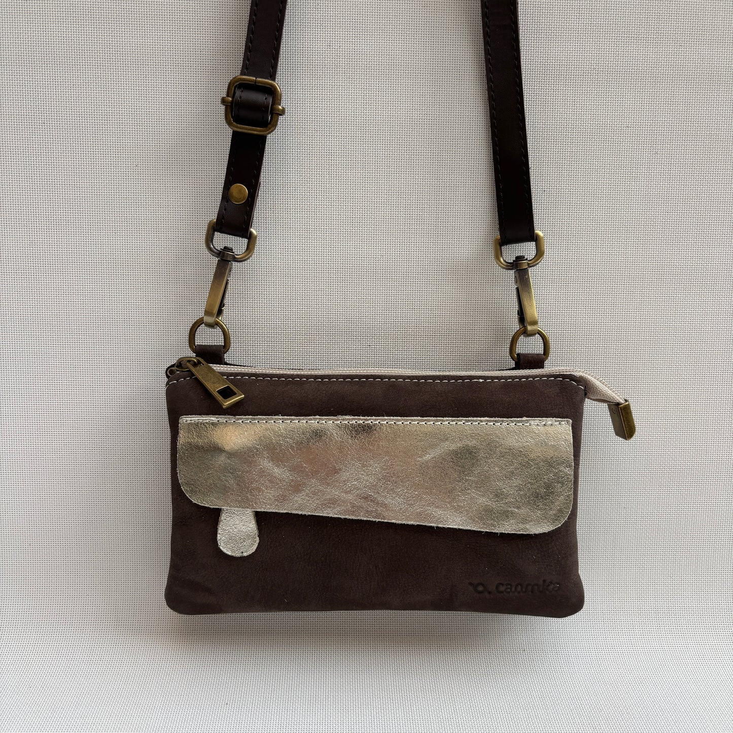 Riñonera multifunción ELEGANT NANO "Brown & Gold" · Piel · Pieza Exclusiva Núm. 18148