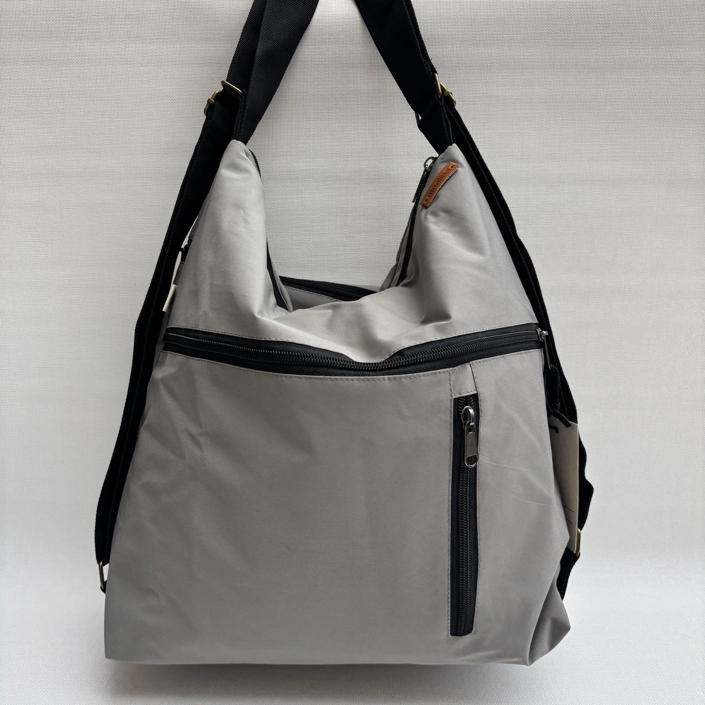 Mochila - Bolso - Tote Bag - Impermeable · Mutifunción · "Nepal" Color Gris · Súper ligera · Pieza 17404