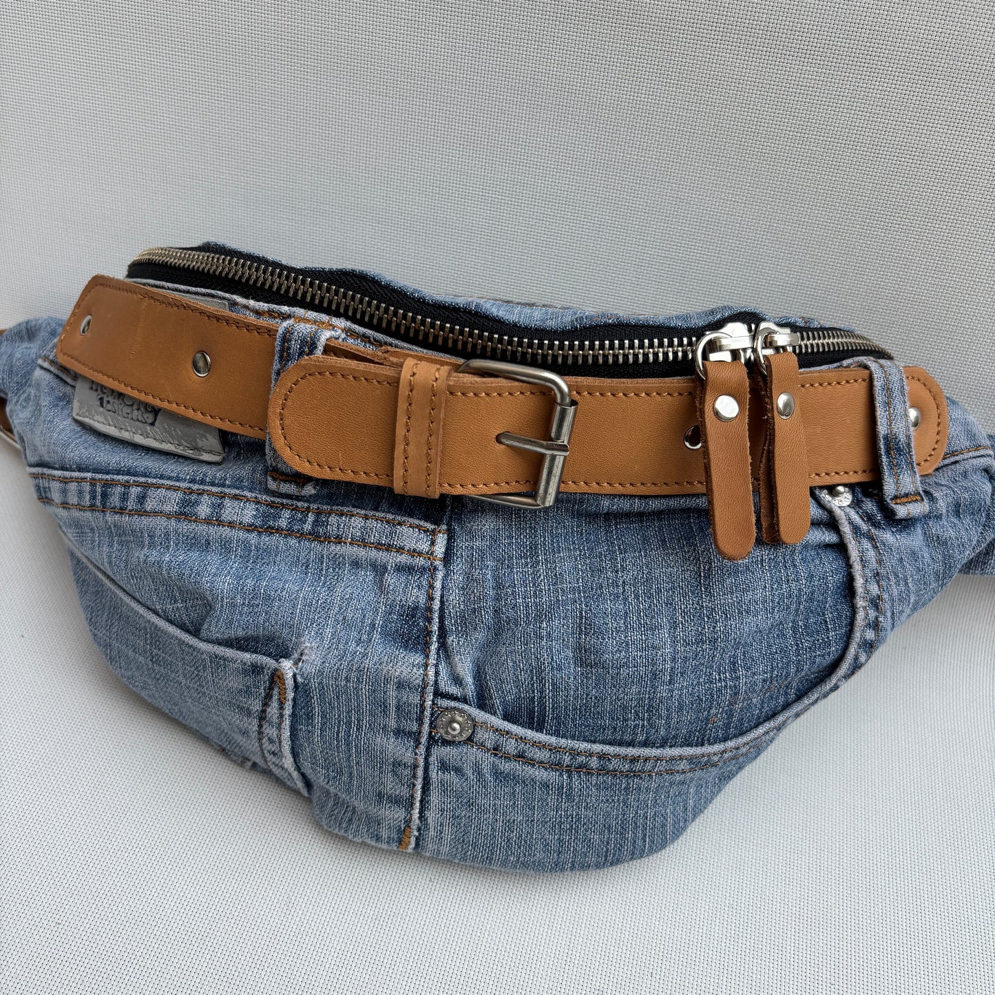 Riñonera RetroChic “Belt Edition” ♻️ Jeans Recycled ♻️ · Edición Limitada · Pieza Única Núm. 18124
