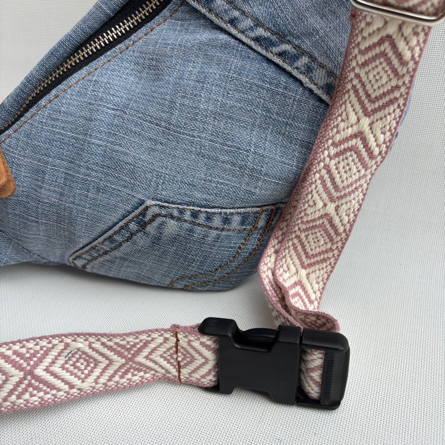 Riñonera RetroChic “Belt Edition” ♻️ Jeans Recycled ♻️ · Edición Limitada · Pieza Única Núm. 18124
