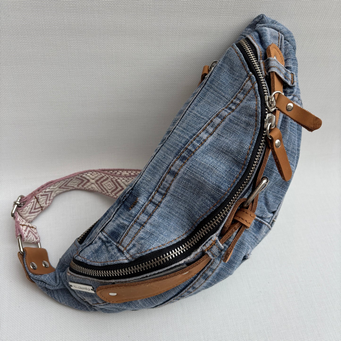 Riñonera RetroChic “Belt Edition” ♻️ Jeans Recycled ♻️ · Edición Limitada · Pieza Única Núm. 18124