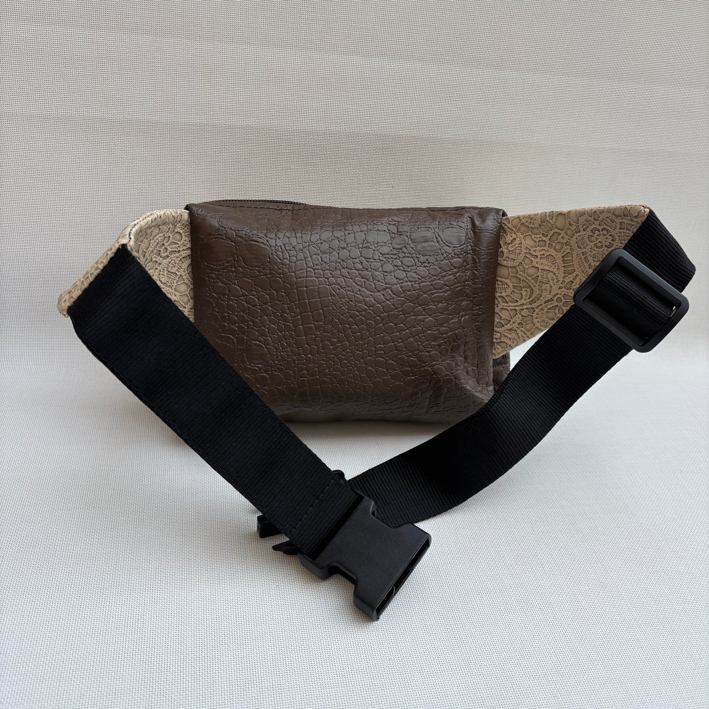 Riñonera Urban "Elegant Party Browns" · Polipiel · Pieza Única Núm. 18906