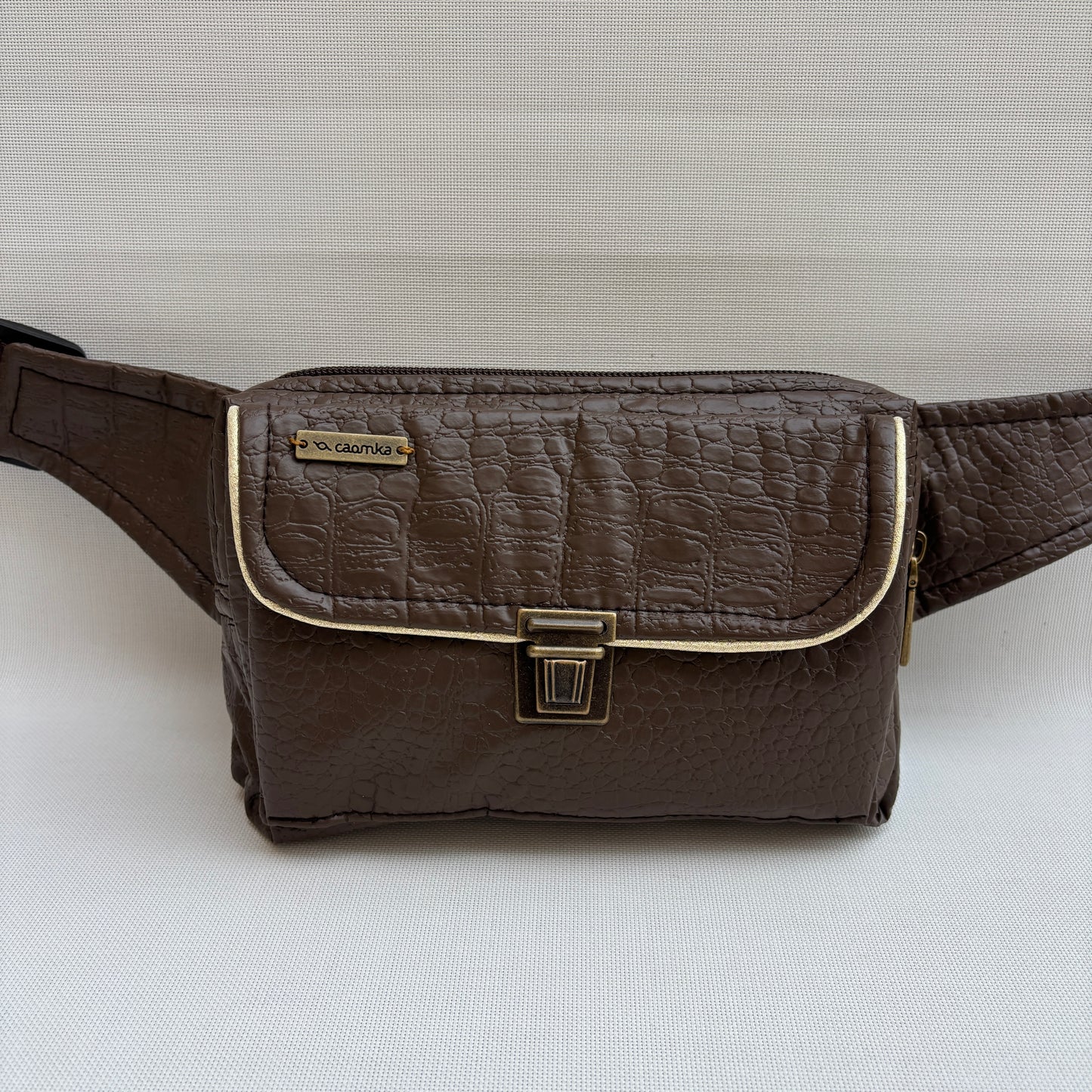 Riñonera Urban "Elegant Brown" · Polipiel · Pieza Única Núm. 18907