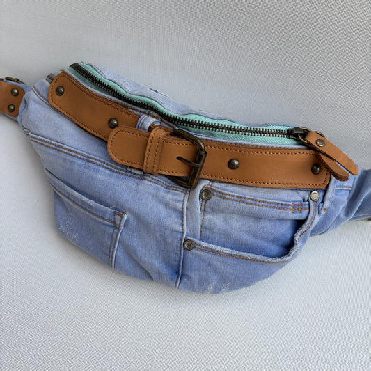 Riñonera RetroChic “Belt Edition” ♻️ Jeans Recycled ♻️ · Edición Limitada · Pieza Única Núm. 18201