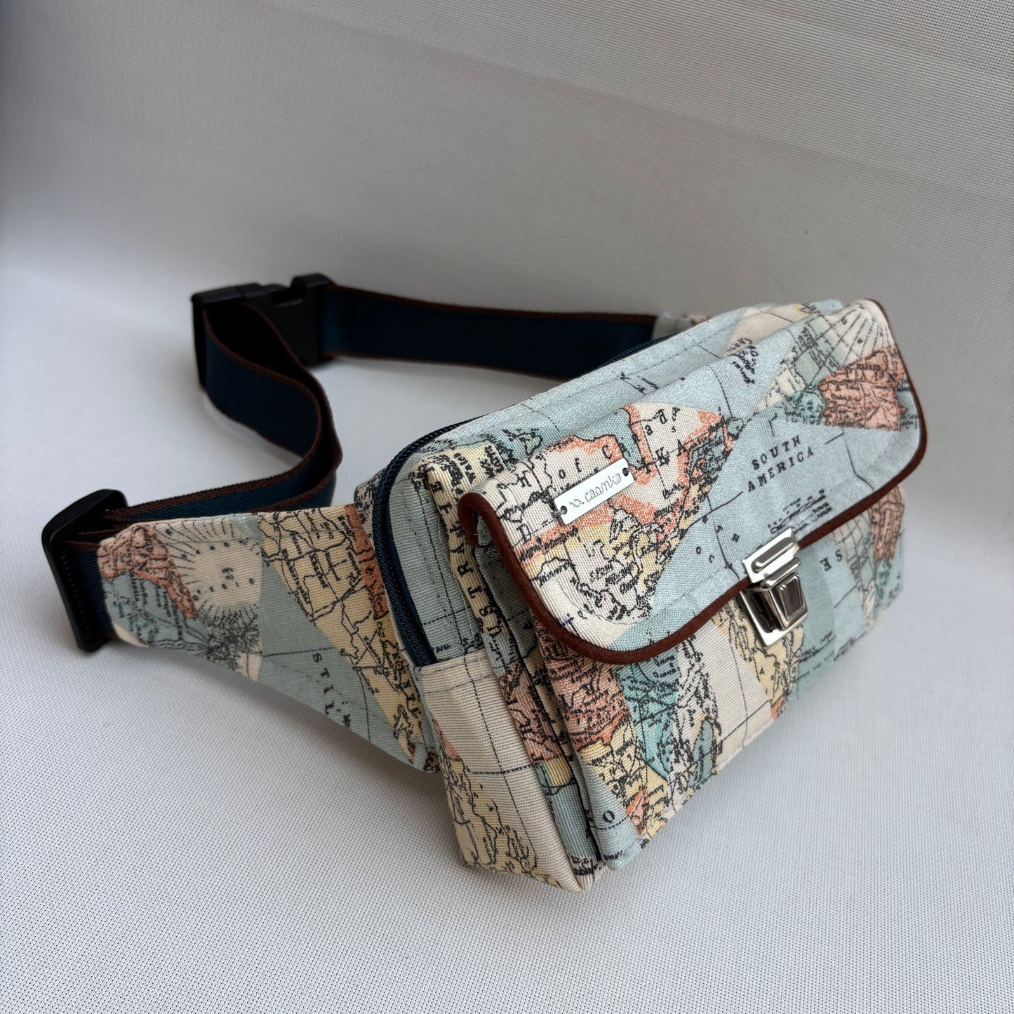 Riñonera Urban "Special Mapamundi Top" · Pieza Única Núm. 18904