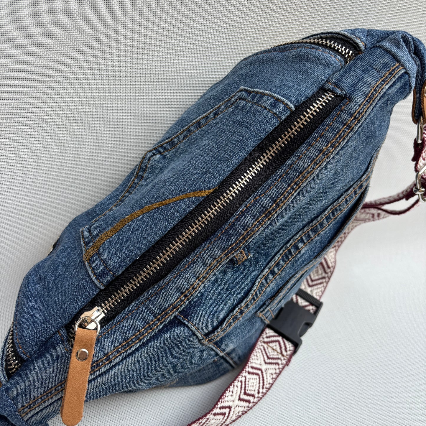 Riñonera RetroChic “Belt Edition” ♻️ Jeans Recycled ♻️ · Edición Limitada · Pieza Única Núm. 18202