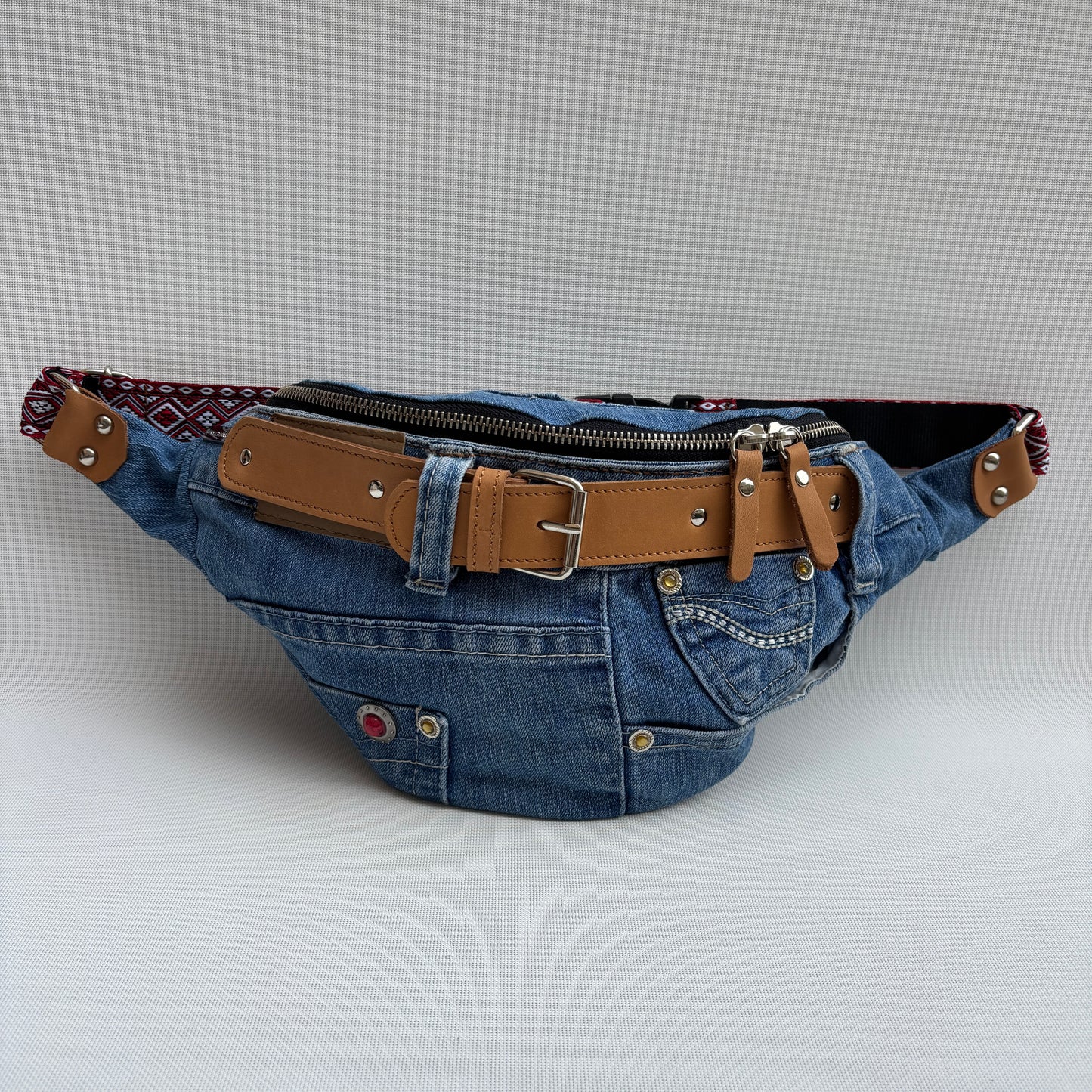 Riñonera RetroChic “Belt Edition” ♻️ Jeans Recycled ♻️ · Edición Limitada · Pieza Única Núm. 18200