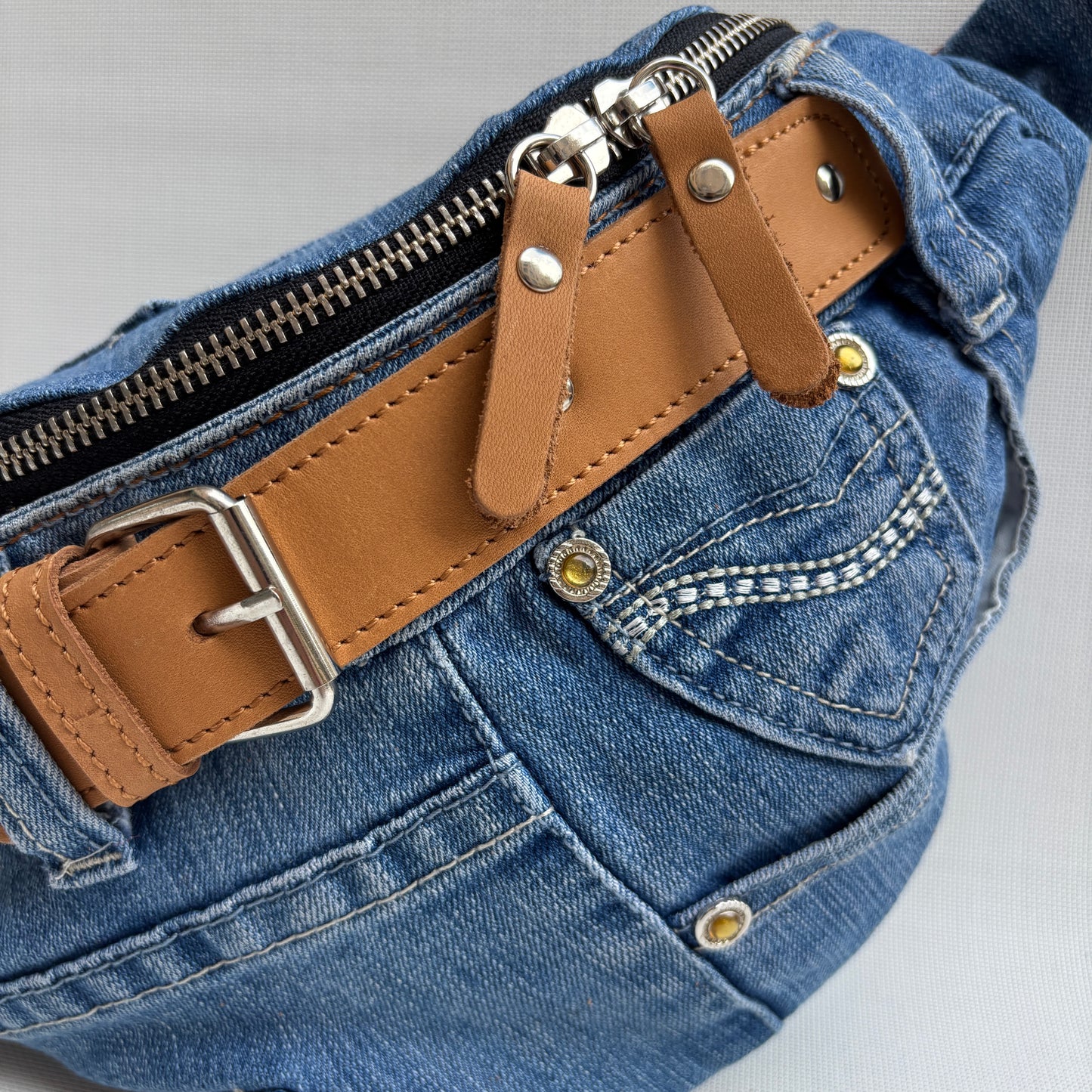 Riñonera RetroChic “Belt Edition” ♻️ Jeans Recycled ♻️ · Edición Limitada · Pieza Única Núm. 18200