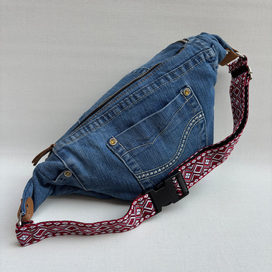 Riñonera RetroChic “Belt Edition” ♻️ Jeans Recycled ♻️ · Edición Limitada · Pieza Única Núm. 18200