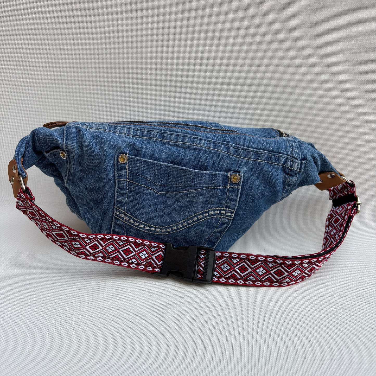 Riñonera RetroChic “Belt Edition” ♻️ Jeans Recycled ♻️ · Edición Limitada · Pieza Única Núm. 18200