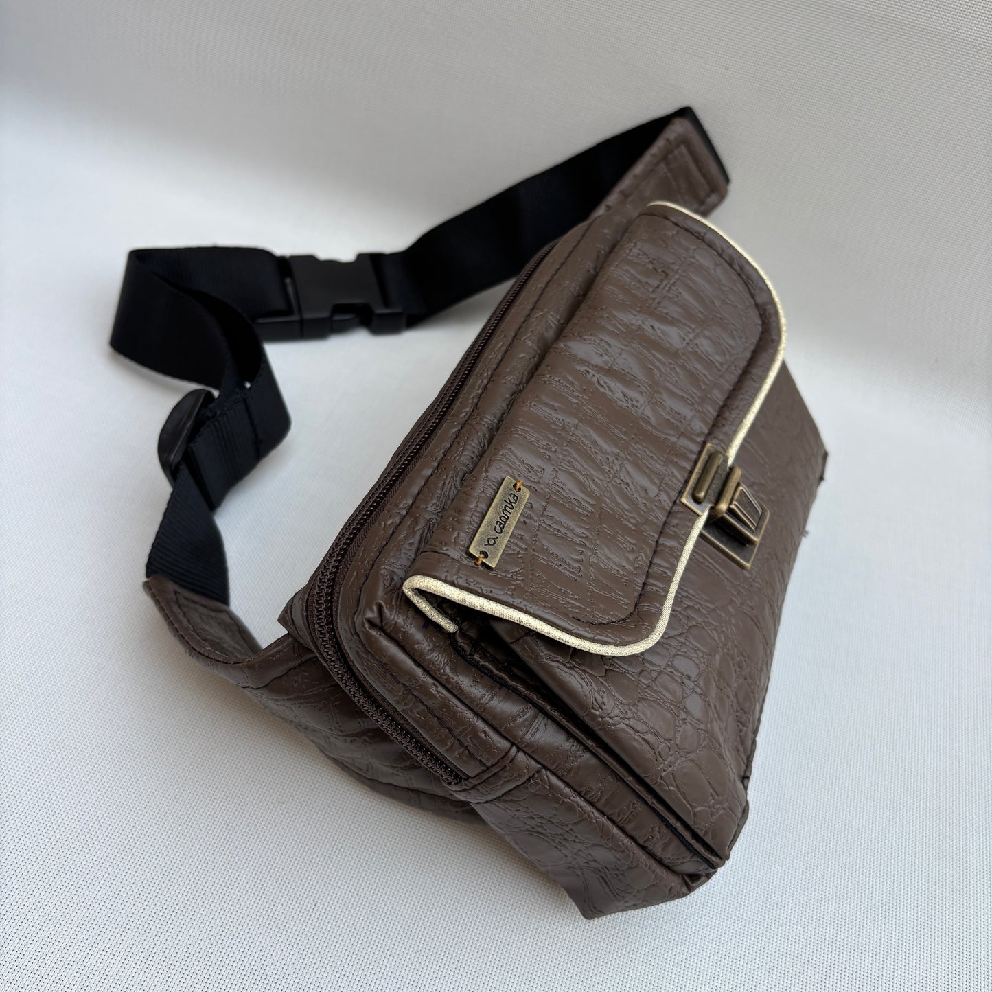 Riñonera Urban "Elegant Brown" · Polipiel · Pieza Única Núm. 18903