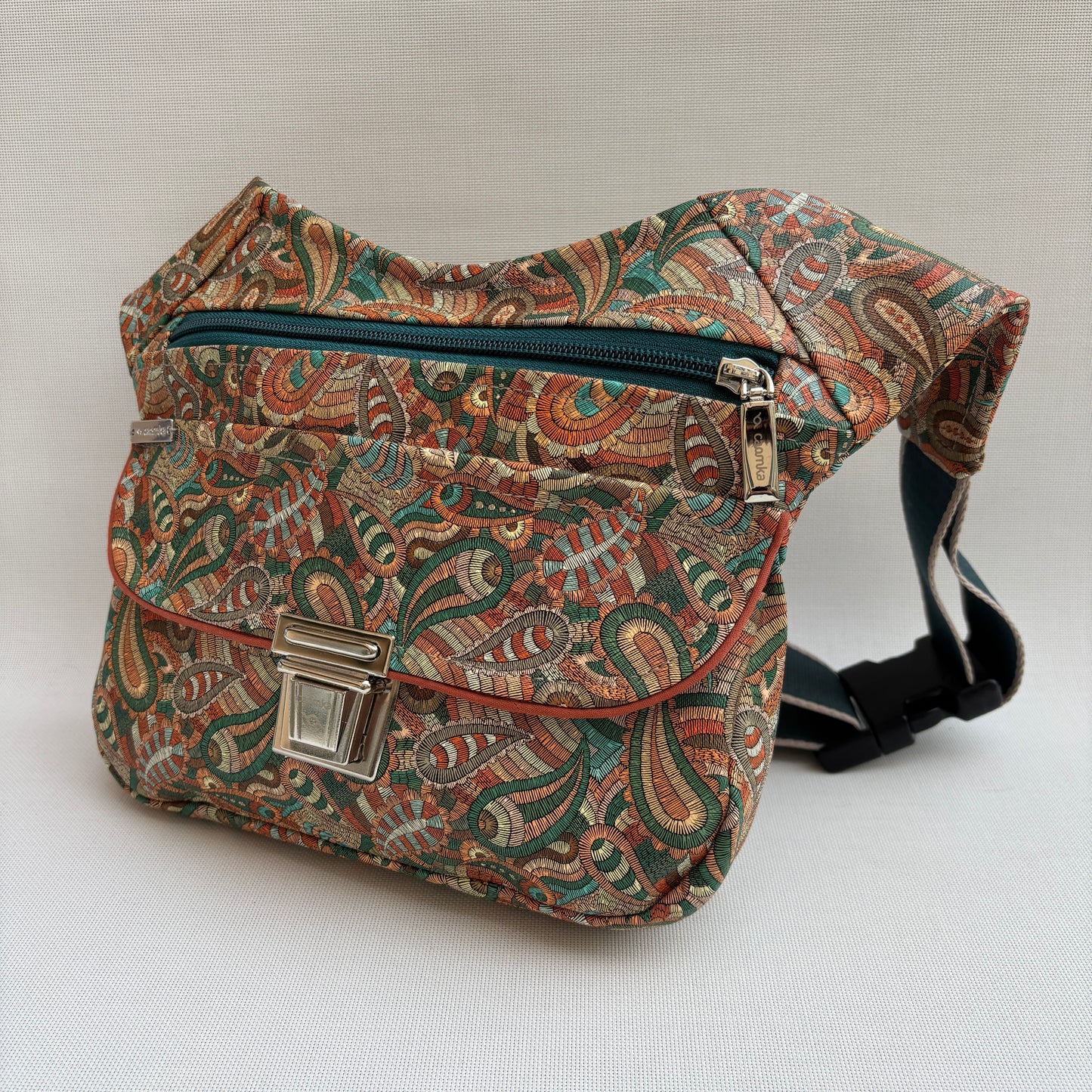 Riñonera "Special Cachemir Fantasy Top" · Polipiel · Pieza Única Núm. 16661