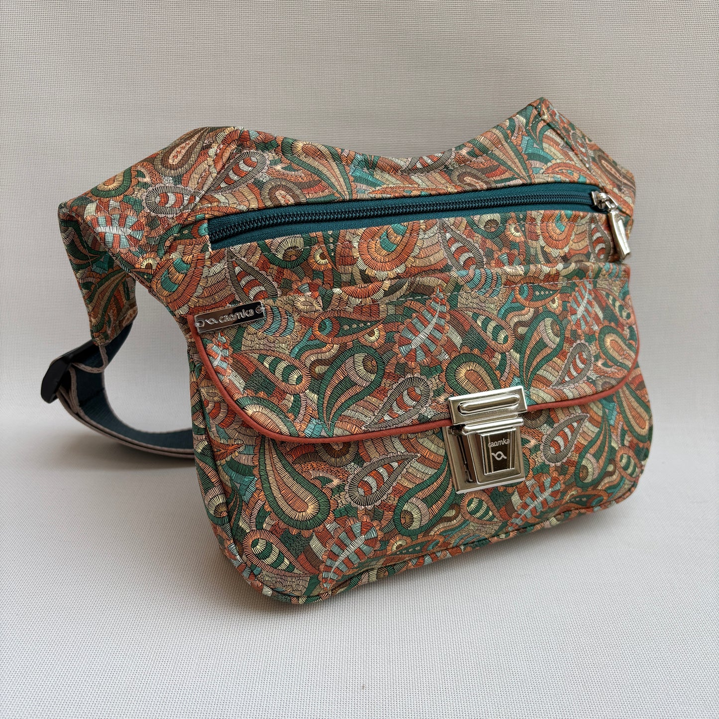 Riñonera "Special Cachemir Fantasy Top" · Polipiel · Pieza Única Núm. 16661