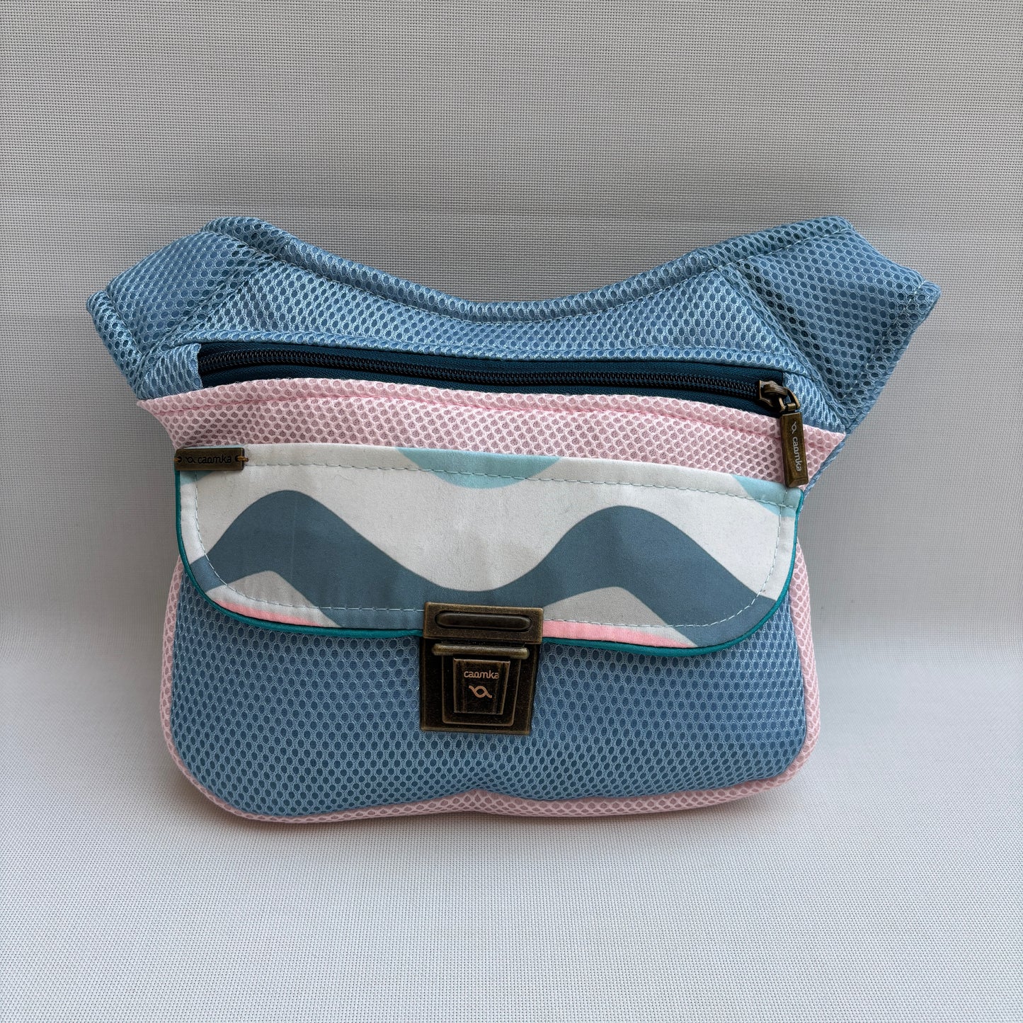 Riñonera "Special Sea & Soft3D Pink Top" · Pieza Única Núm. 18908