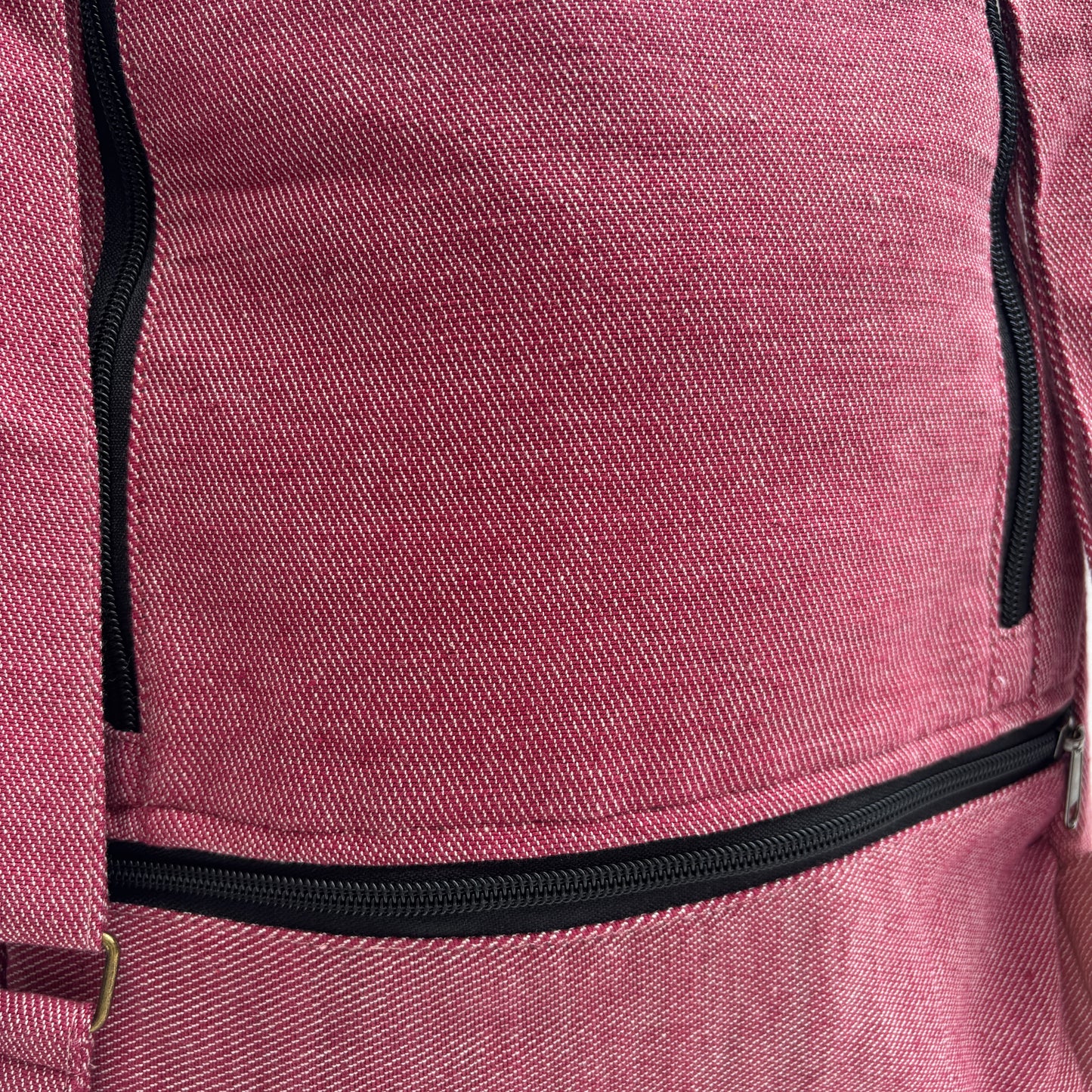 Mochila Multibolsillos "Sagarmatha" Jeans Rosado Rosas · Pieza 17409