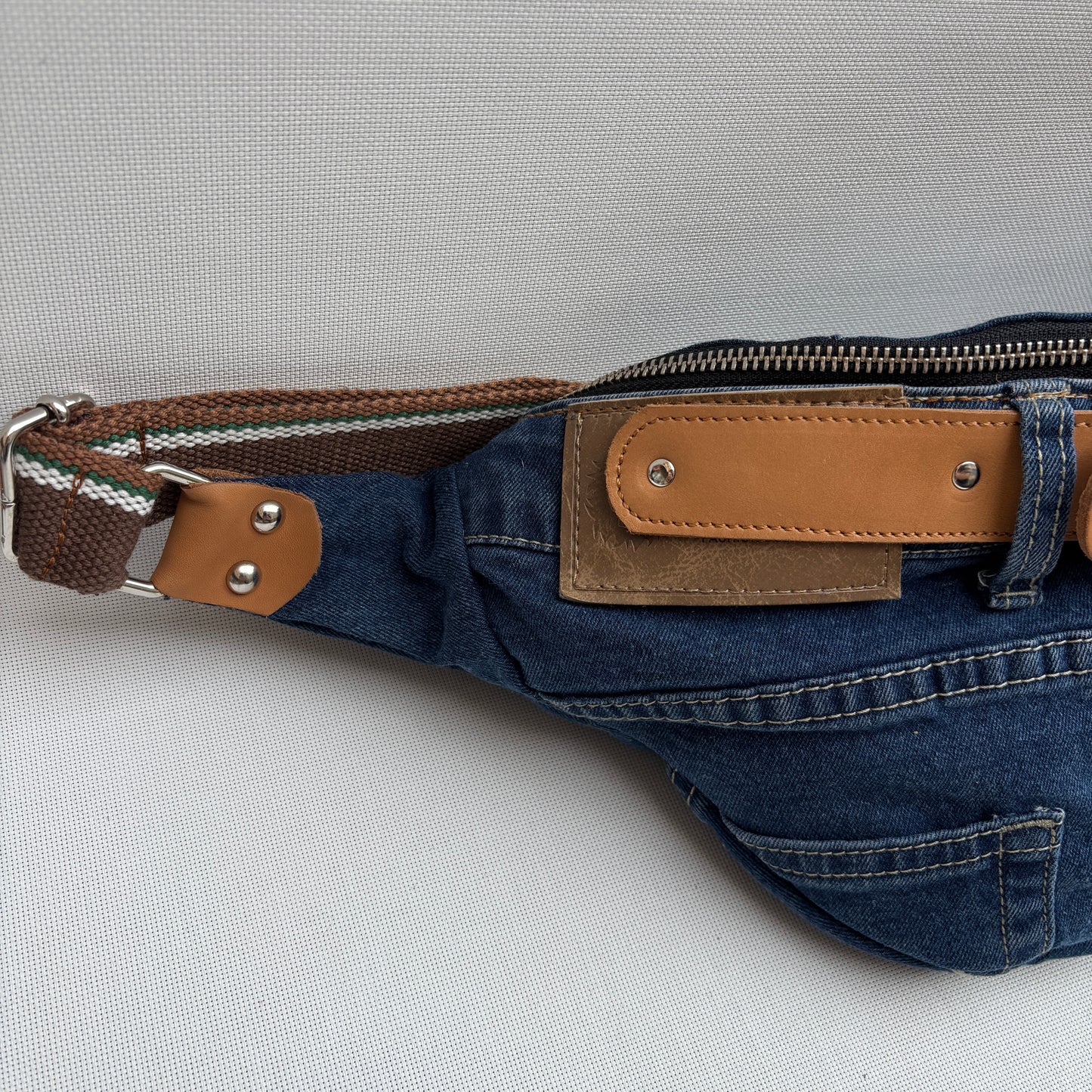 Riñonera RetroChic “Belt Edition” ♻️ Jeans Recycled ♻️ · Edición Limitada · Pieza Única Núm. 18110