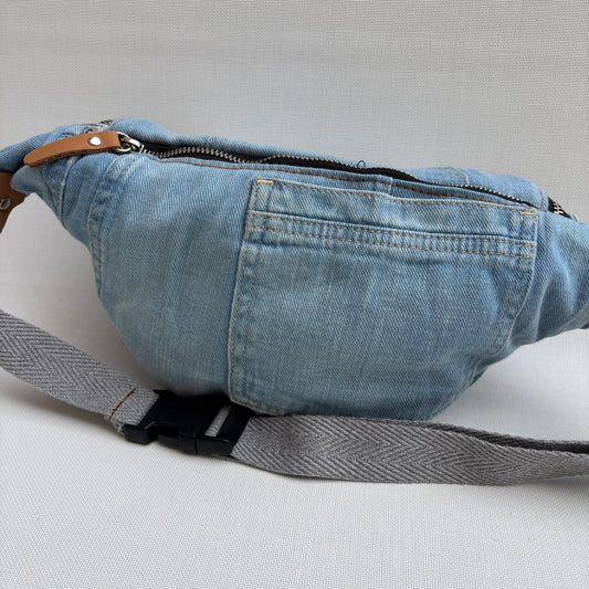Riñonera RetroChic “Belt Edition” ♻️ Jeans Recycled ♻️ · Edición Limitada · Pieza Única Núm. 18108