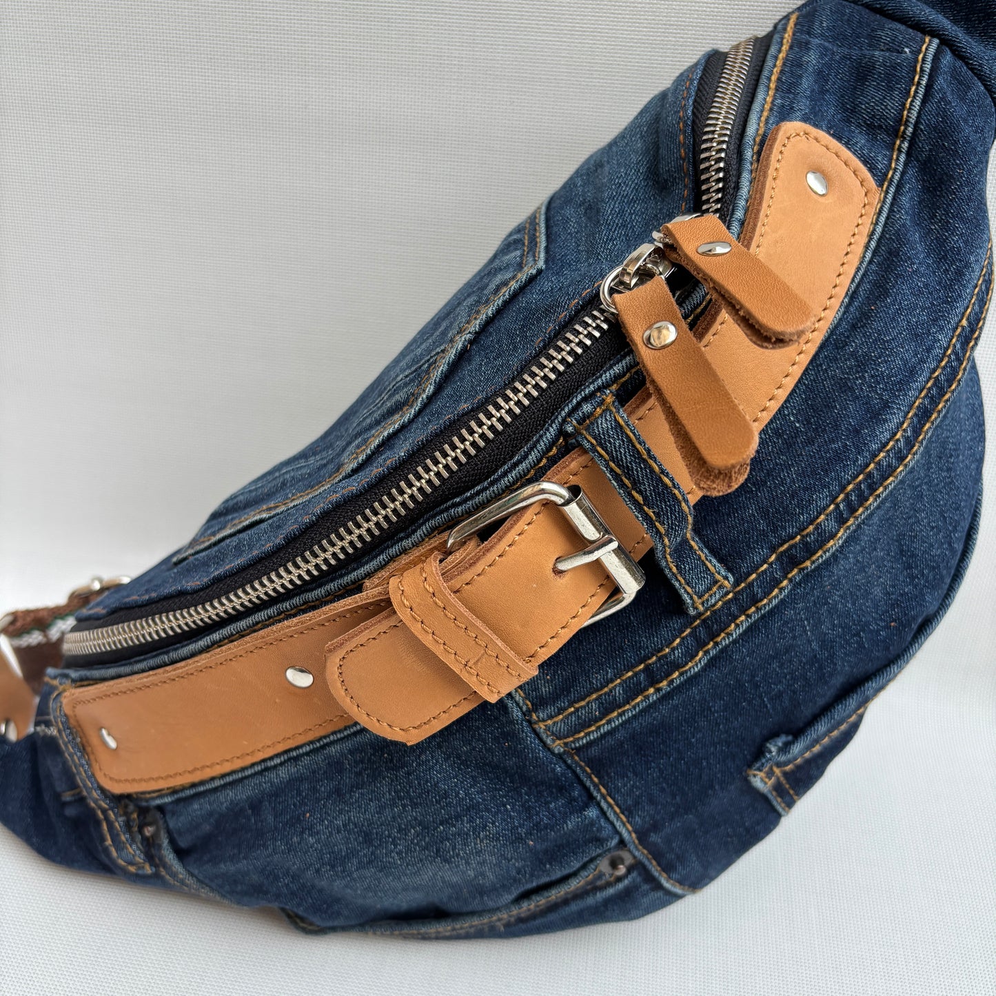Riñonera RetroChic “Belt Edition” ♻️ Jeans Recycled ♻️ · Edición Limitada · Pieza Única Núm. 18107