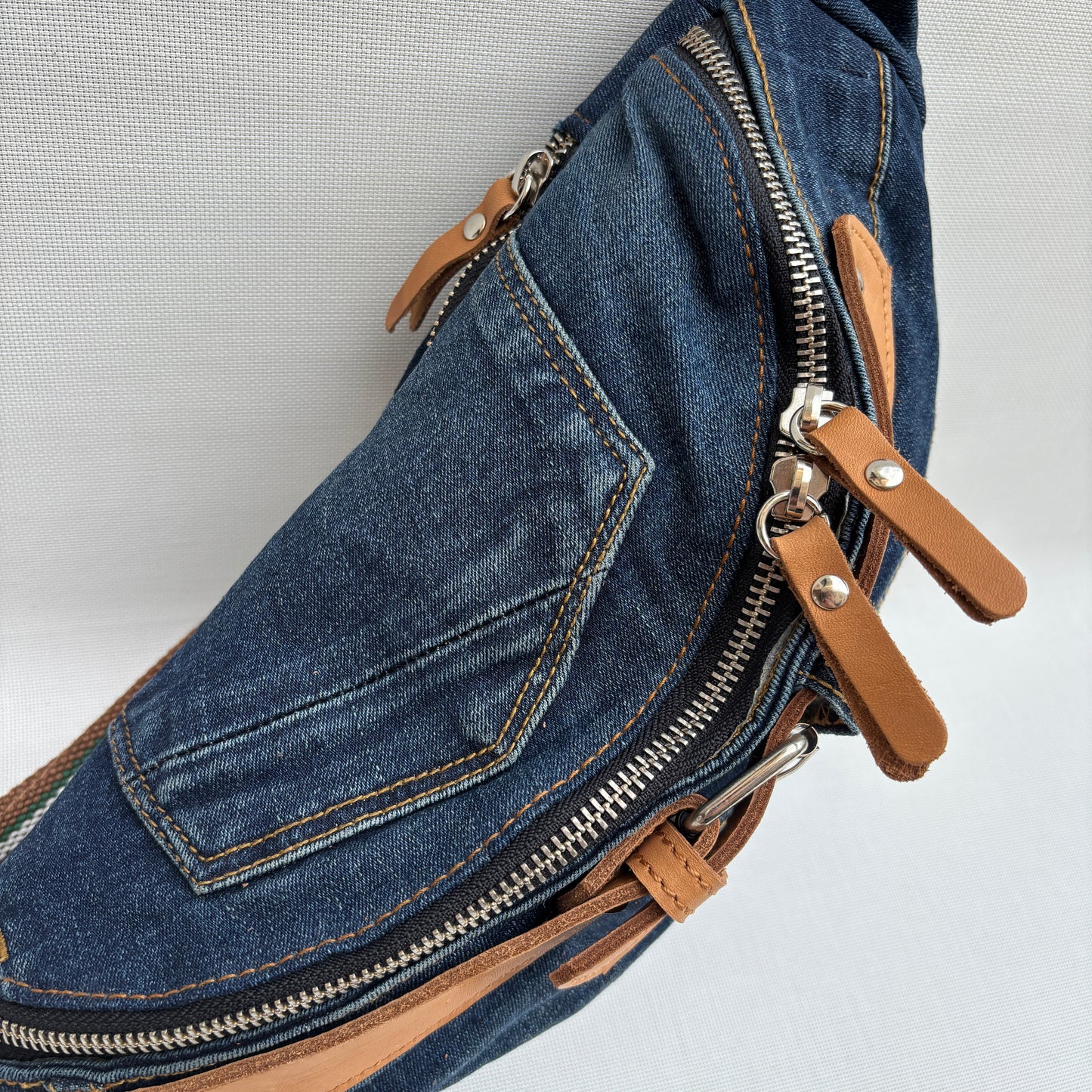 Riñonera RetroChic “Belt Edition” ♻️ Jeans Recycled ♻️ · Edición Limitada · Pieza Única Núm. 18107