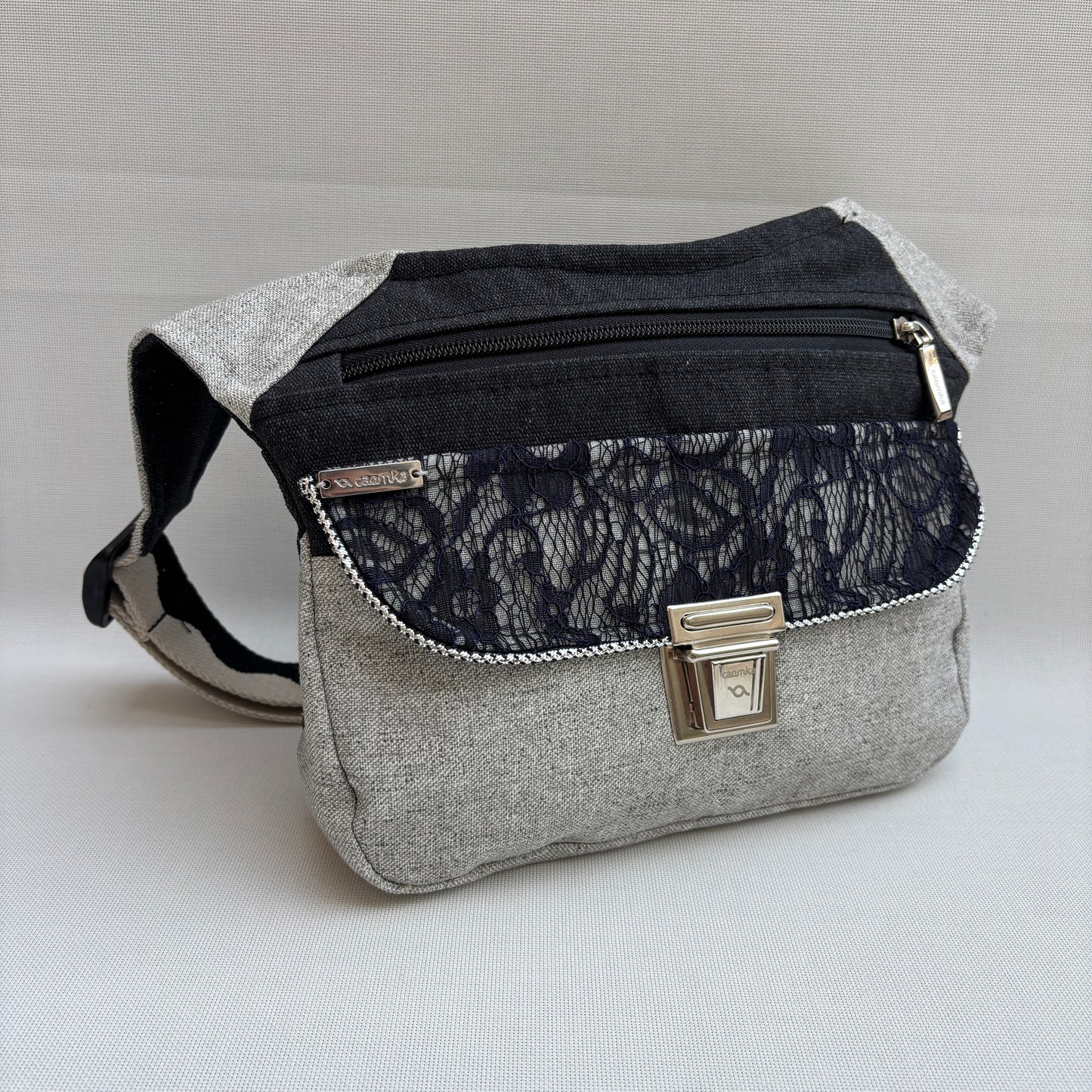 Riñonera “Elegant Gray Top” · Pieza Única Núm. 18956