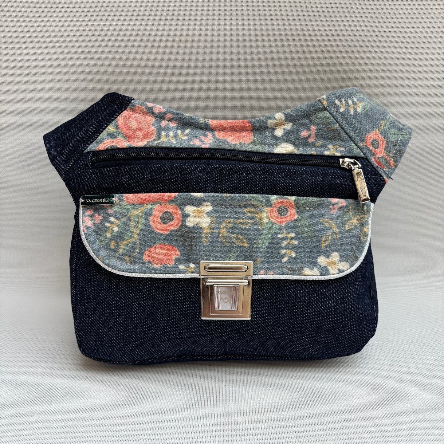 Riñonera "Rosas Nepal Jeans" + Bolsillo trasero · Pieza Única Núm. 17397
