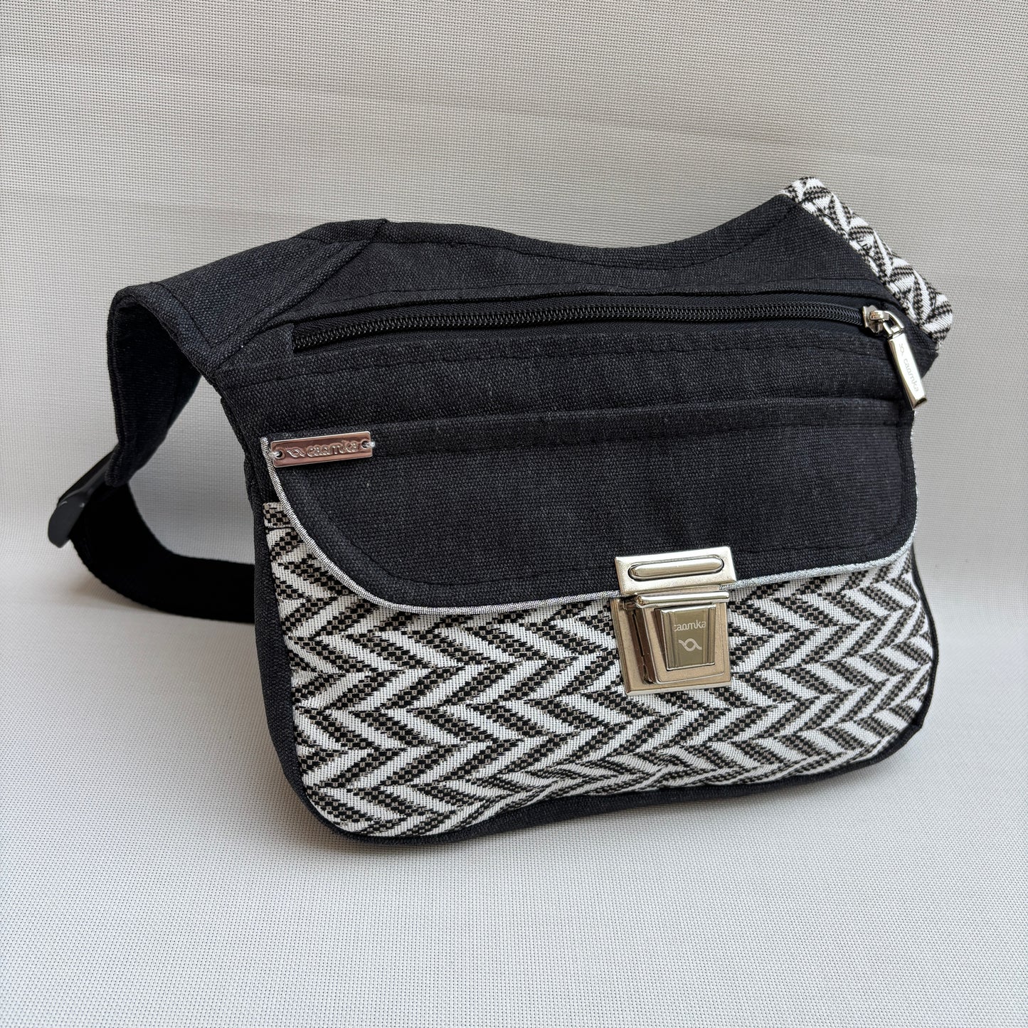 Riñonera "Special Jeans Black & White" + Bolsillo trasero · Pieza Única Núm. 18911