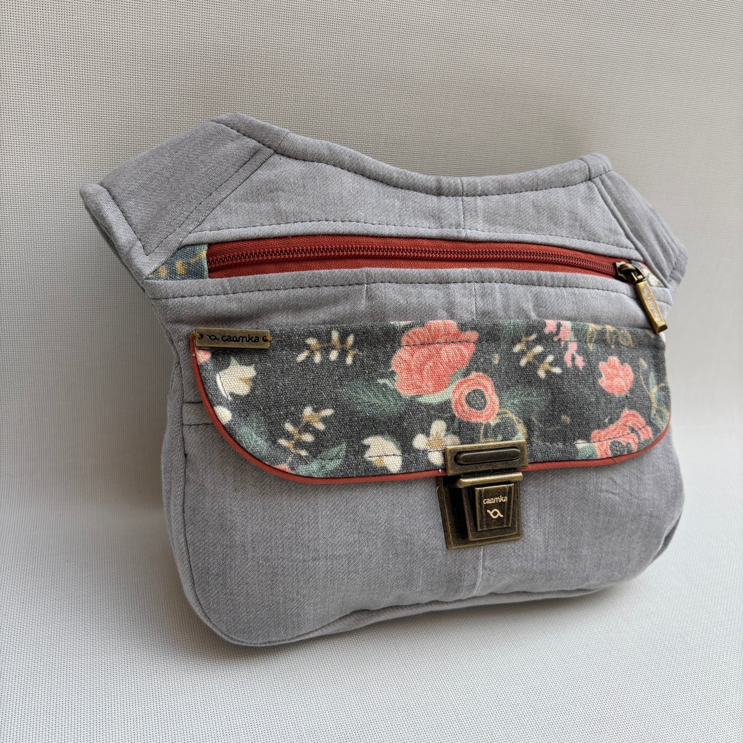 Riñonera "Nepal Rosas ♻️ Jeans Recycled ♻️ · Pieza Única Núm. 17398