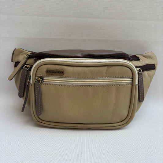 Riñonera RetroChic Analia Elegant Sand · Piel · Pieza Única Núm. 18927