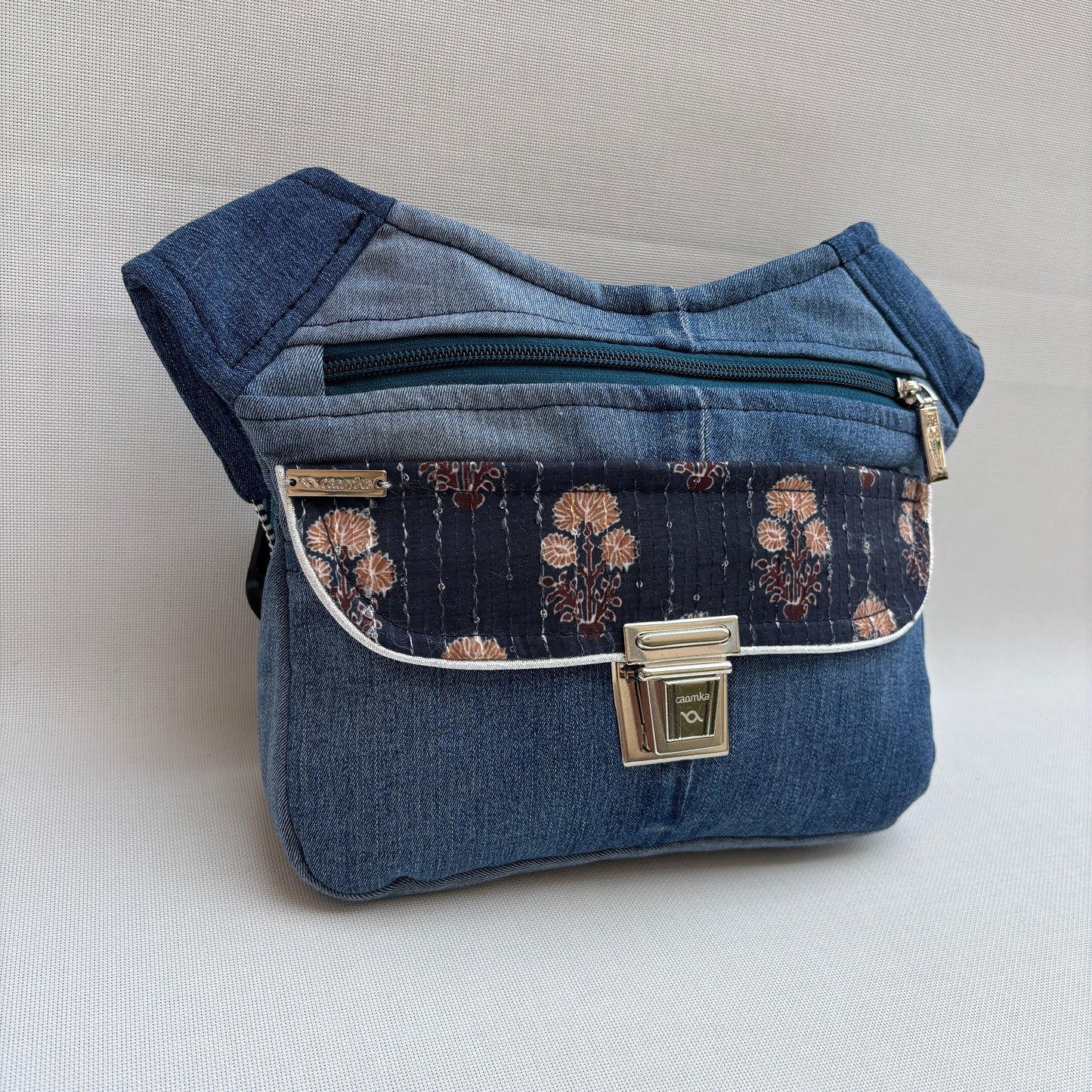 Riñonera "Special ♻️ Jeans Recycled ♻️ Top + Bolsillo trasero con cremallera · Pieza Única Núm. 18838