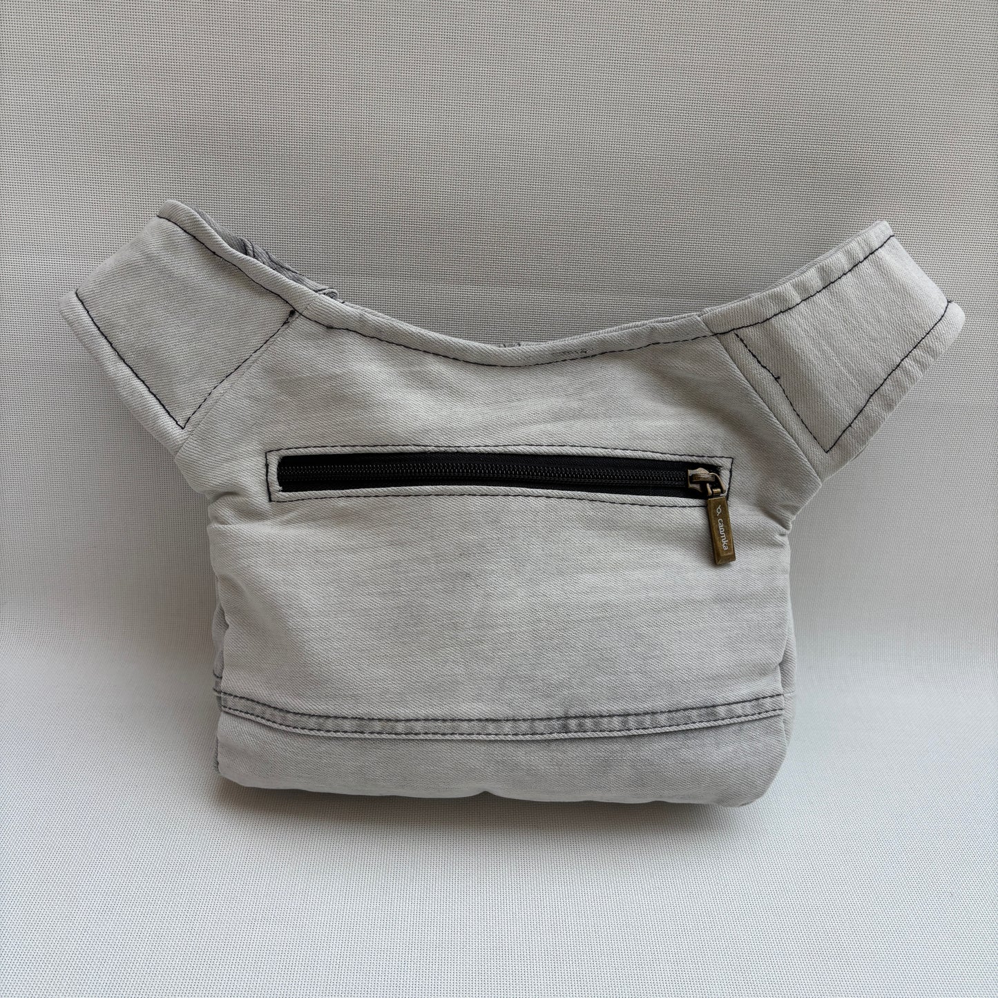 Riñonera "Special ♻️ Jeans Recycled ♻️ " + Bolsillo trasero con cremallera · Pieza Única Núm. 18842