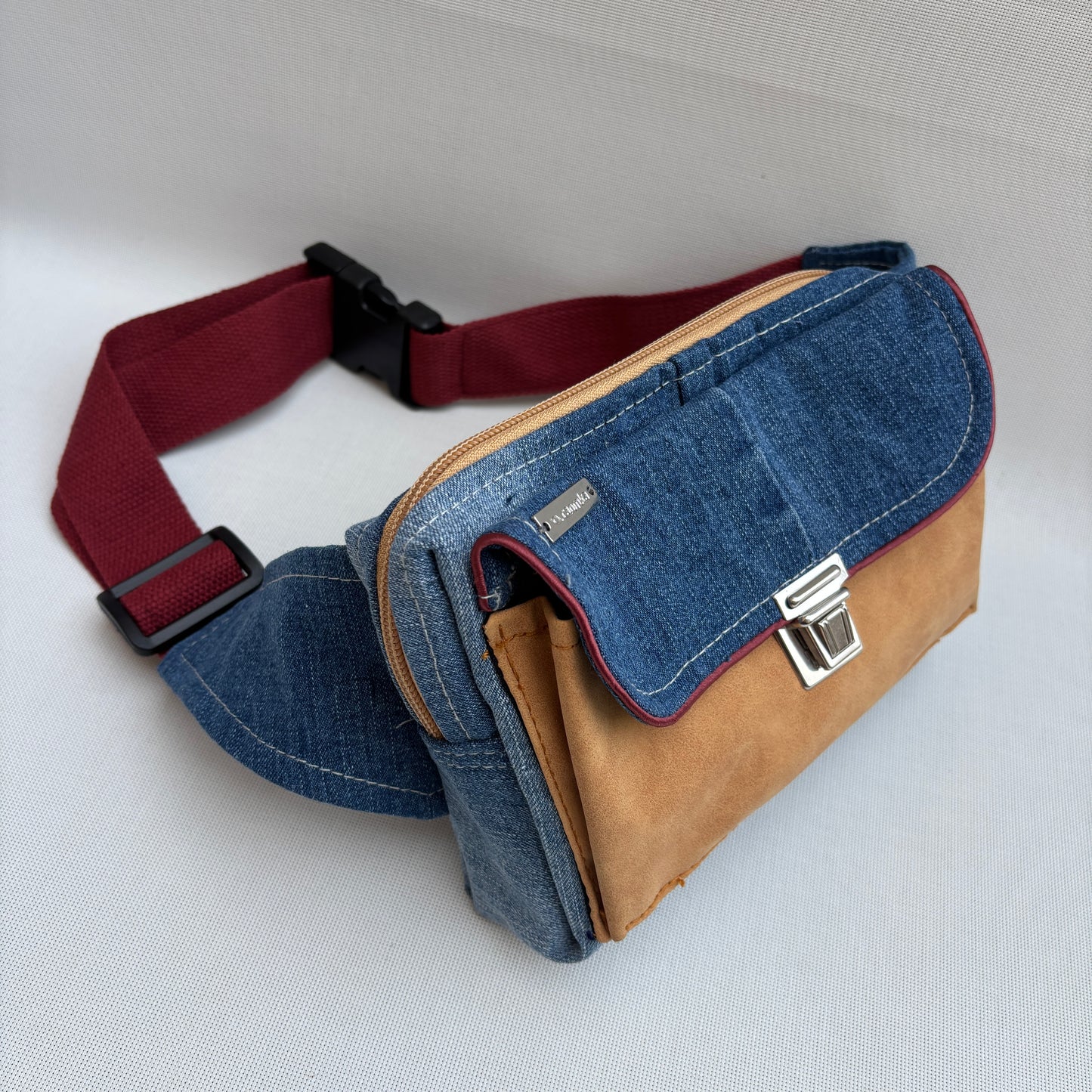 Riñonera Urban "Special ♻️ Jeans Recycled ♻️" · Pieza Única Núm. 18841