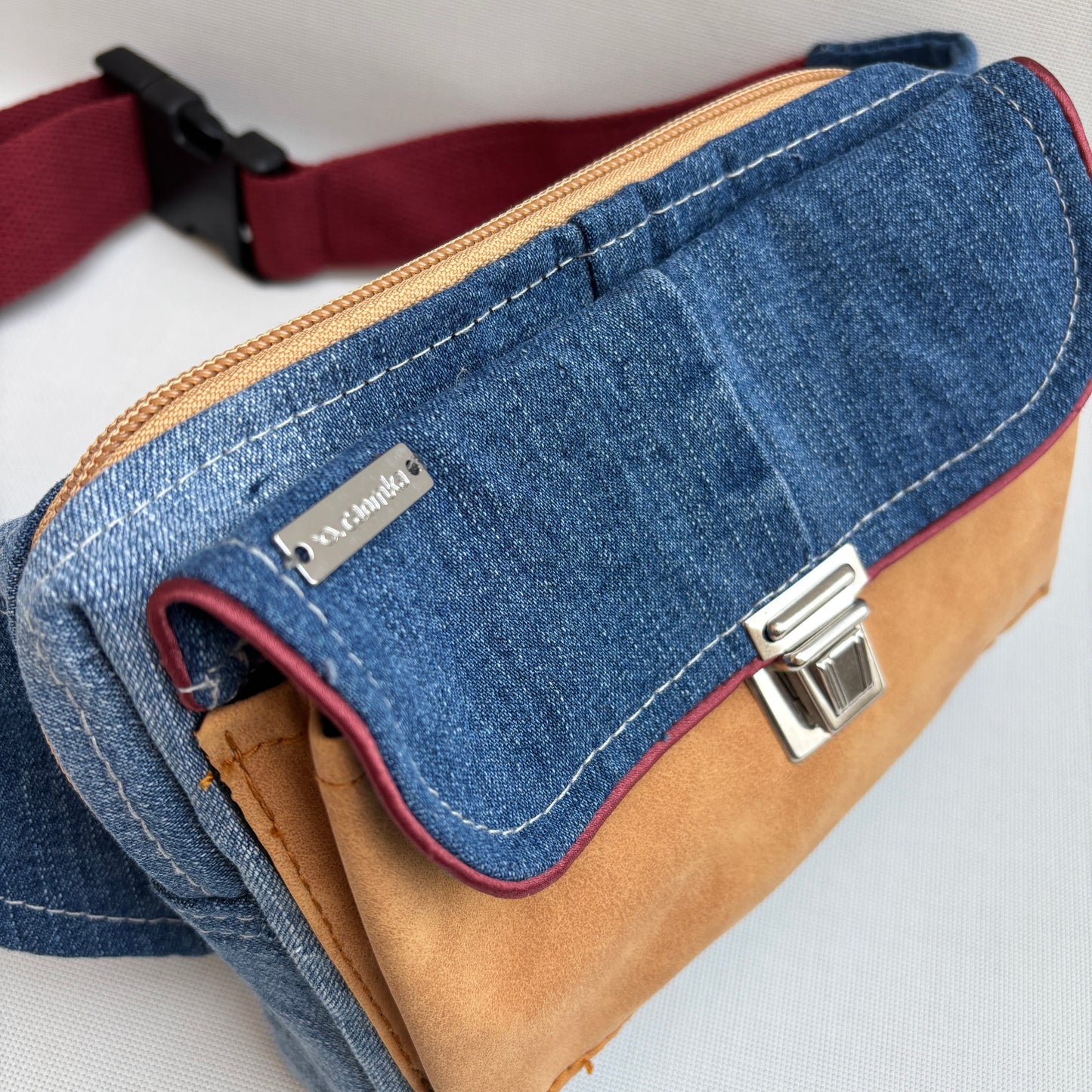 Riñonera Urban "Special ♻️ Jeans Recycled ♻️" · Pieza Única Núm. 18841