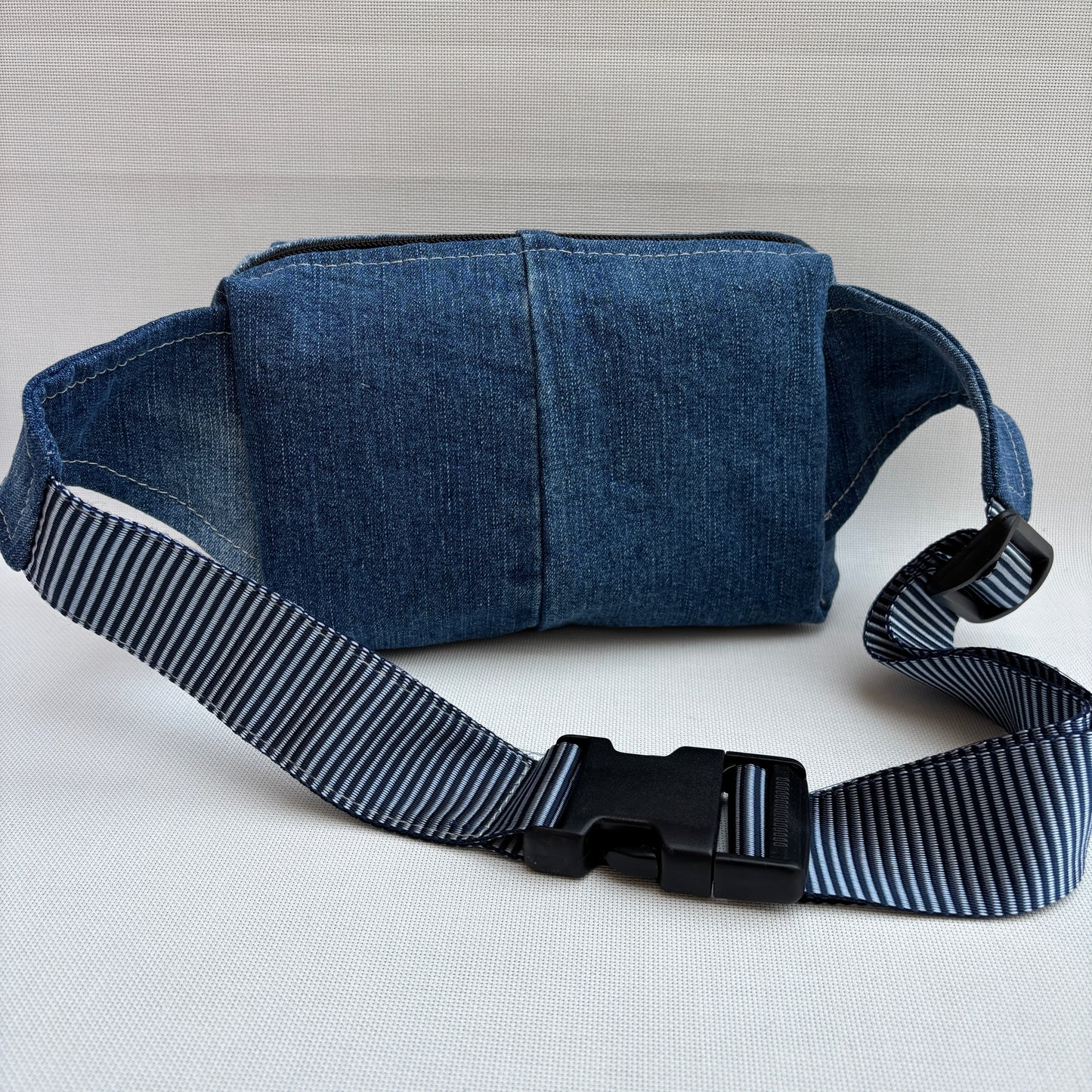 Riñonera Urban "♻️ Jeans Recycled ♻️" · Pieza Única Núm. 18840