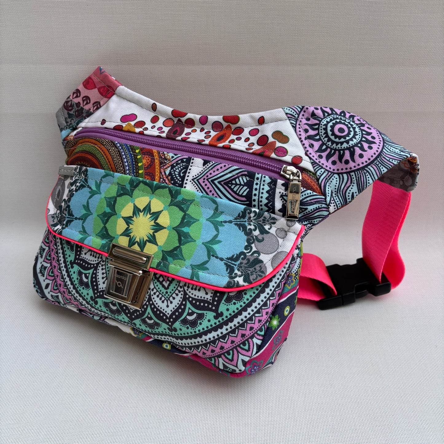 Riñonera "Special Summer Mandalas" + Bolsillo trasero · Impermeable · Pieza Única Núm. 18984