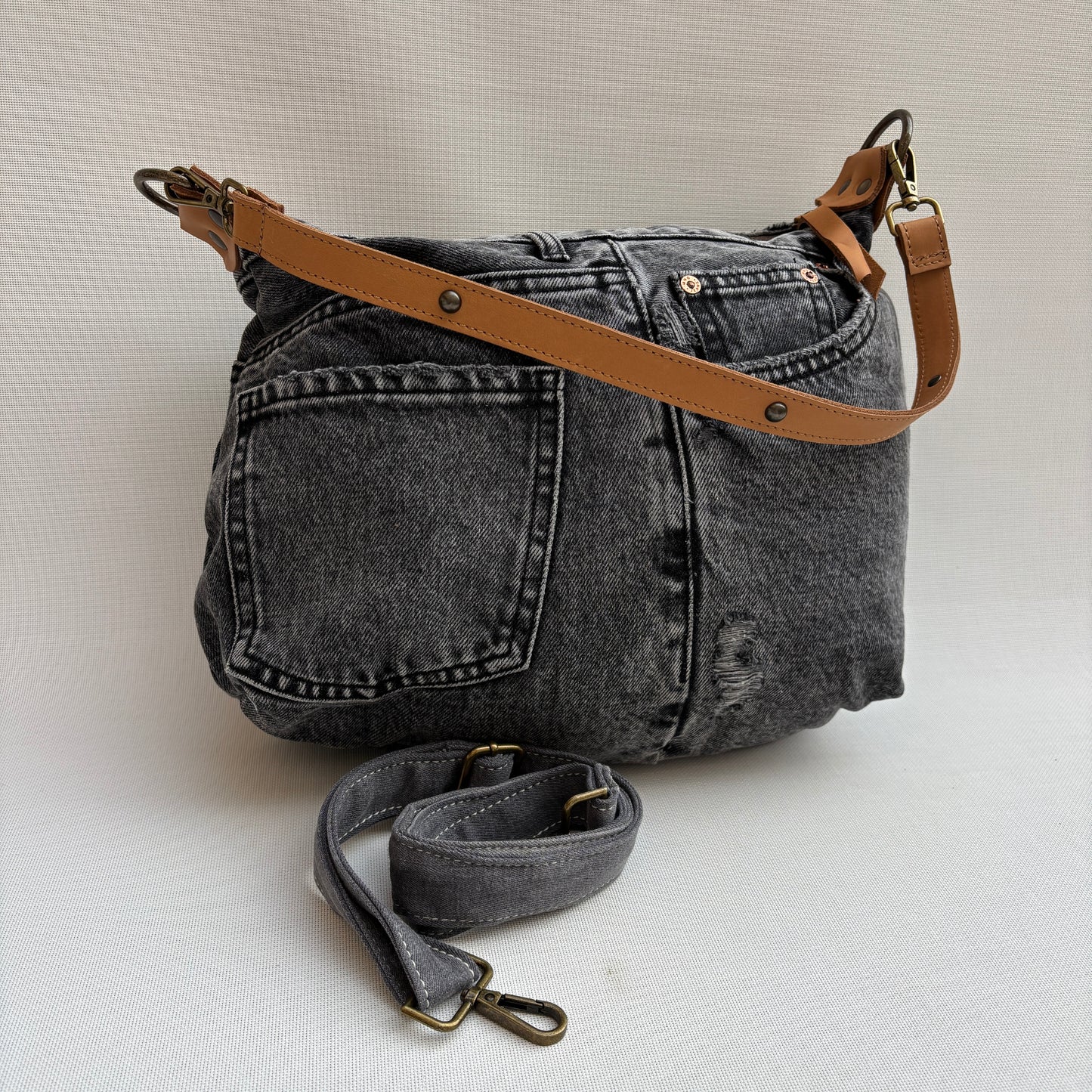 Bolso, bandolera vaquero · Multifunción · ♻️ Jeans Recycled ♻️ · Pieza Única Núm. 18144