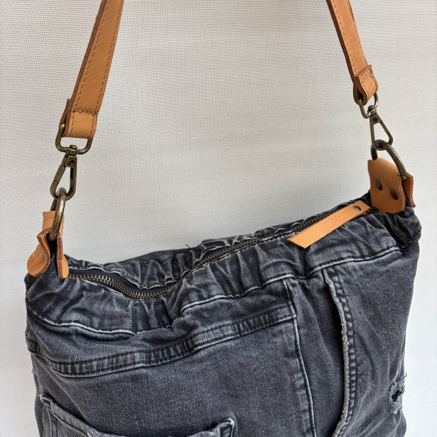 Bolso, bandolera vaquero · Multifunción · ♻️ Jeans Recycled ♻️ · Pieza Única Núm. 18145