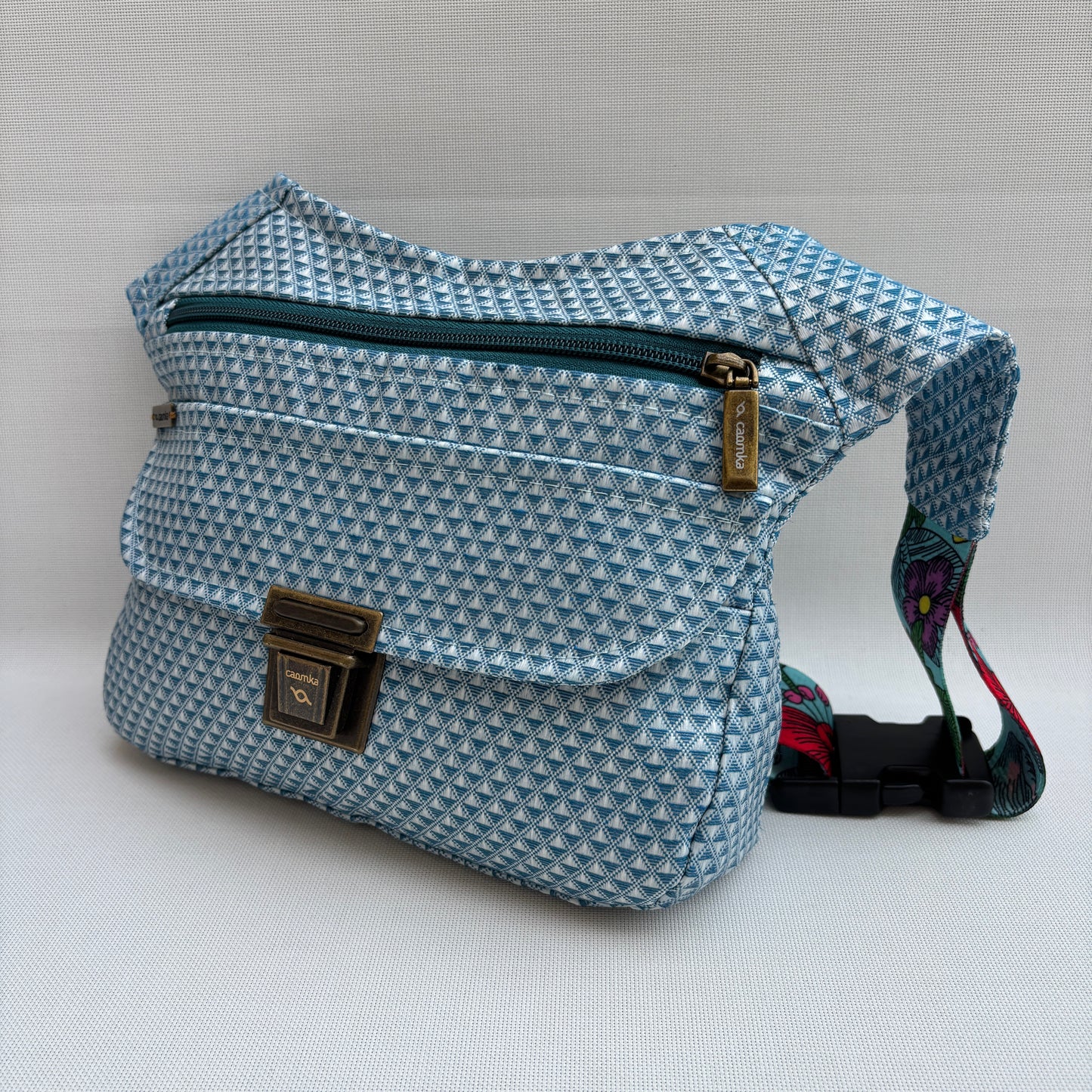 Riñonera "Special Sky Blue Top" · Impermeable · Pieza Única Núm. 18981