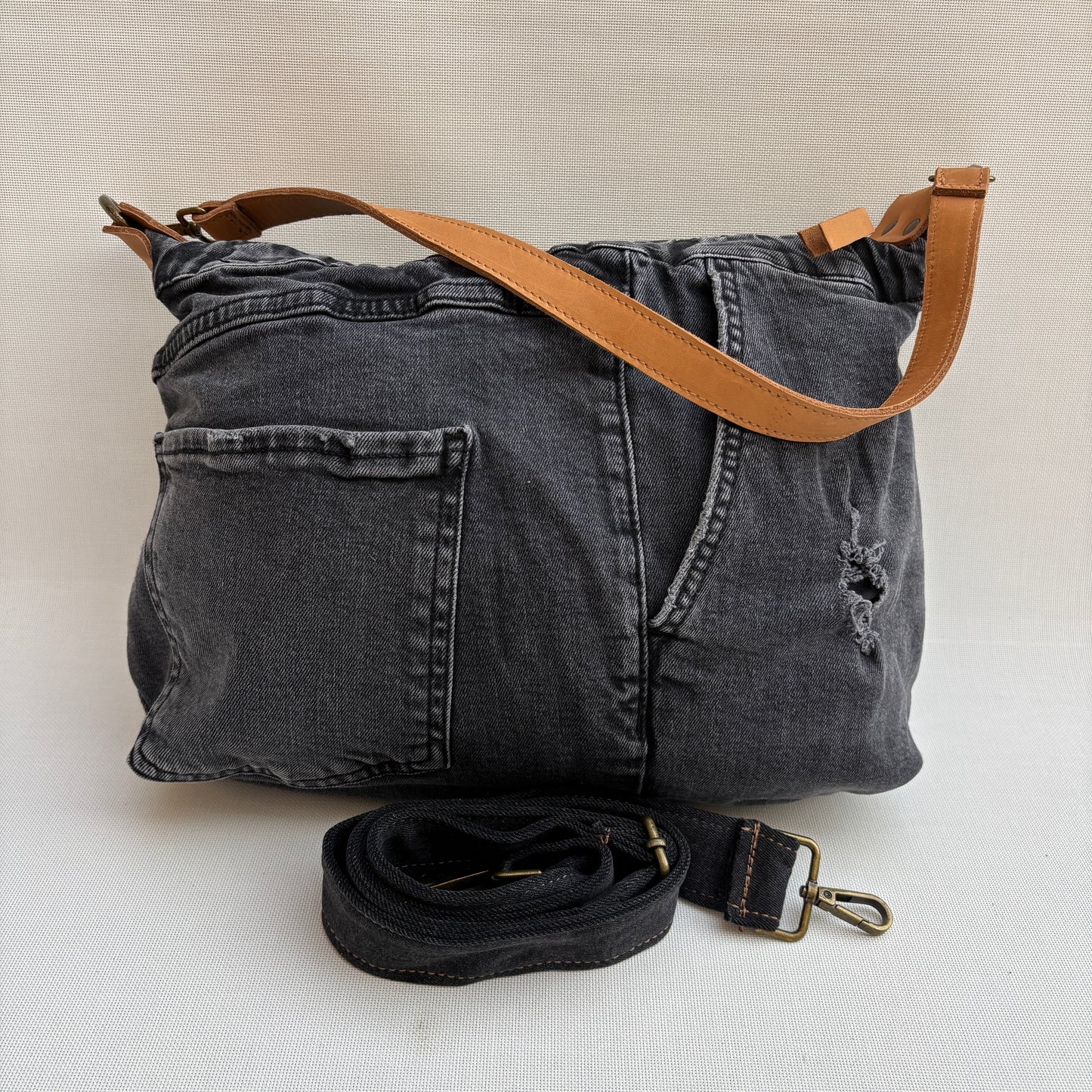 Bolso, bandolera vaquero · Multifunción · ♻️ Jeans Recycled ♻️ · Pieza Única Núm. 18145